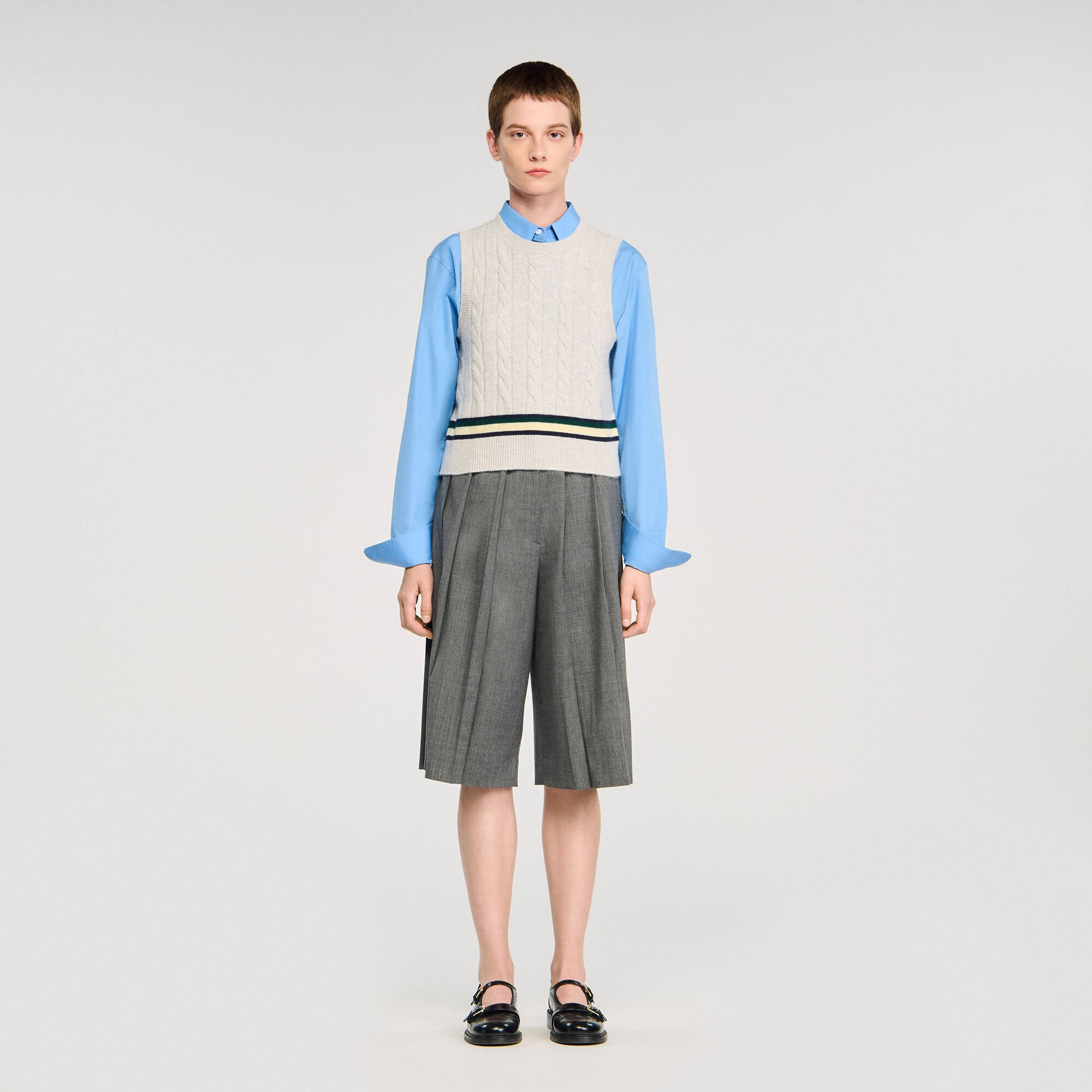 SLEEVELESS SHORT SWEATER - 2