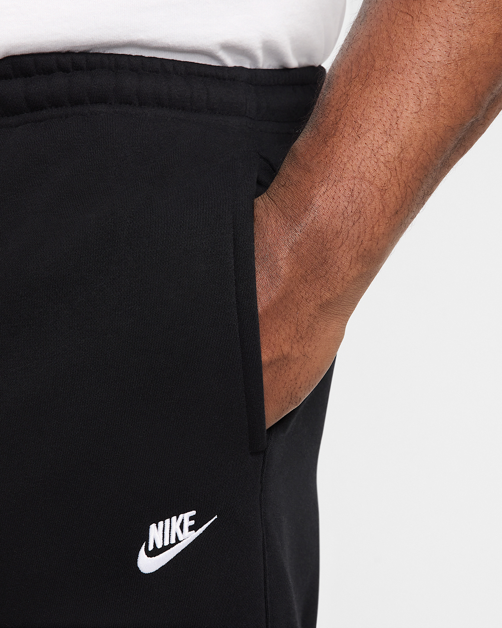 Nike Club Men's Fleece Cargo Pants - 10