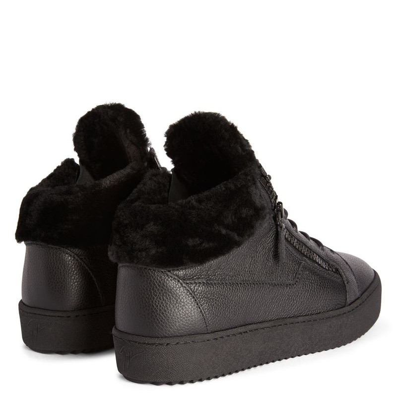 Giuseppe Zanotti Kriss Winter outlook