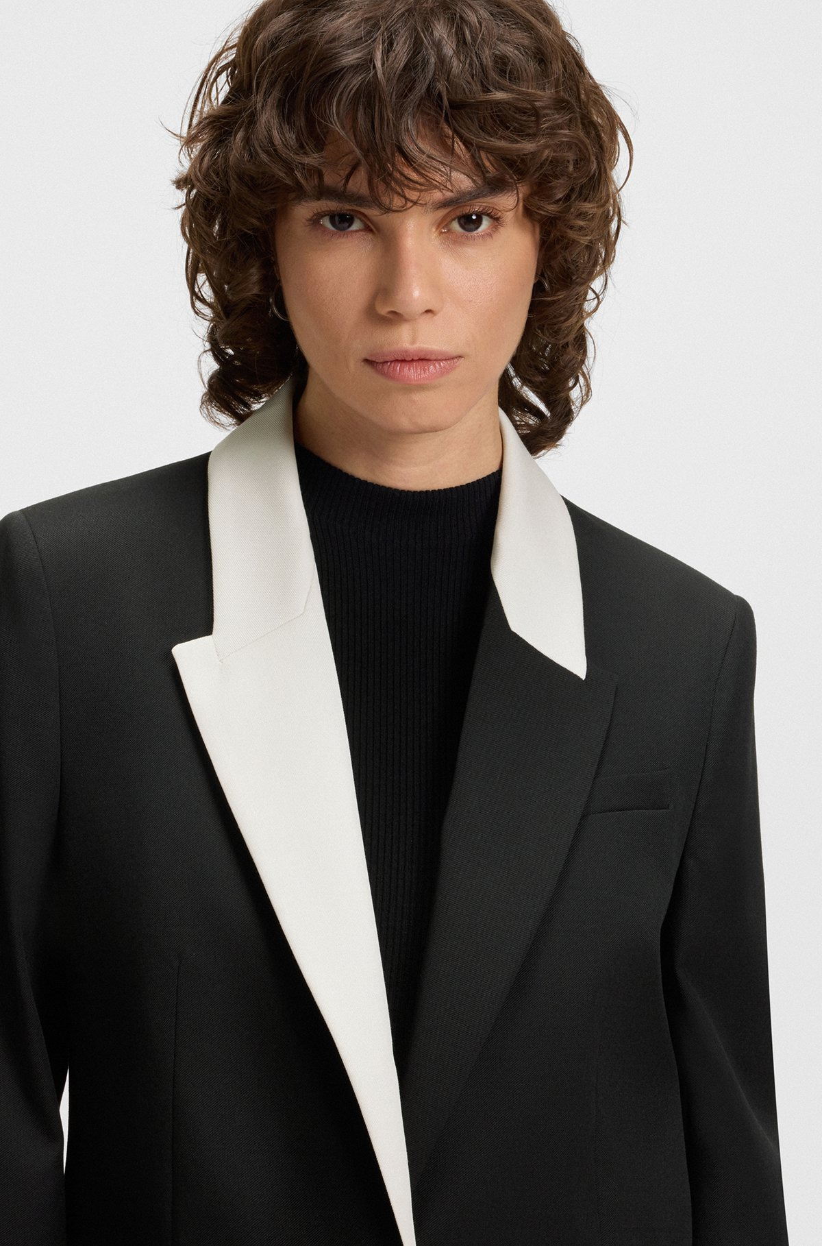 RELAXED-FIT BLAZER WITH COLOR-BLOCKED LAPELS - 5