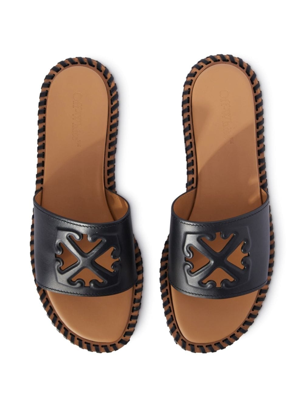 Twist Arrow-embossed leather slides - 4