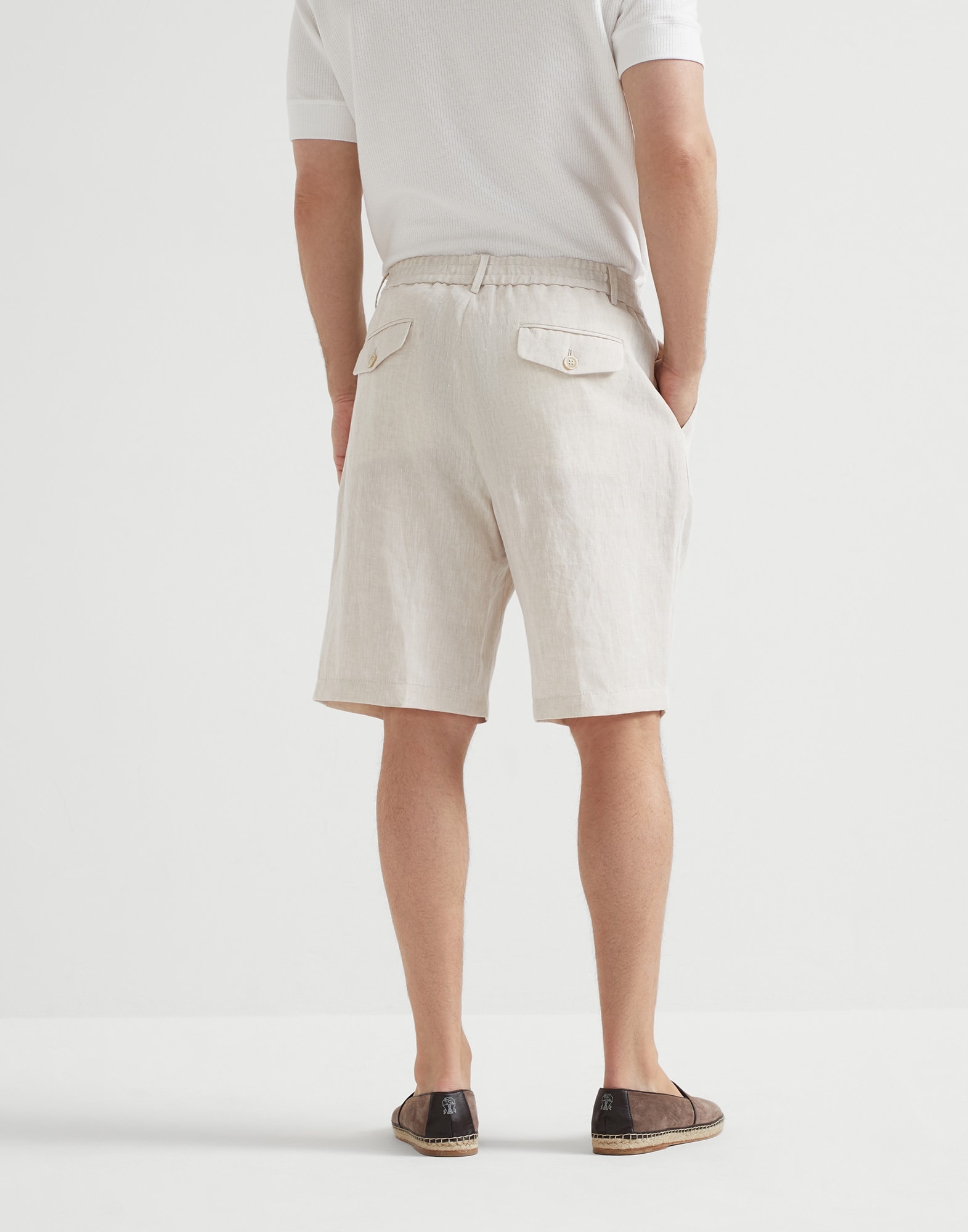 Lightweight linen Bermuda shorts with elasticated waistband - 2