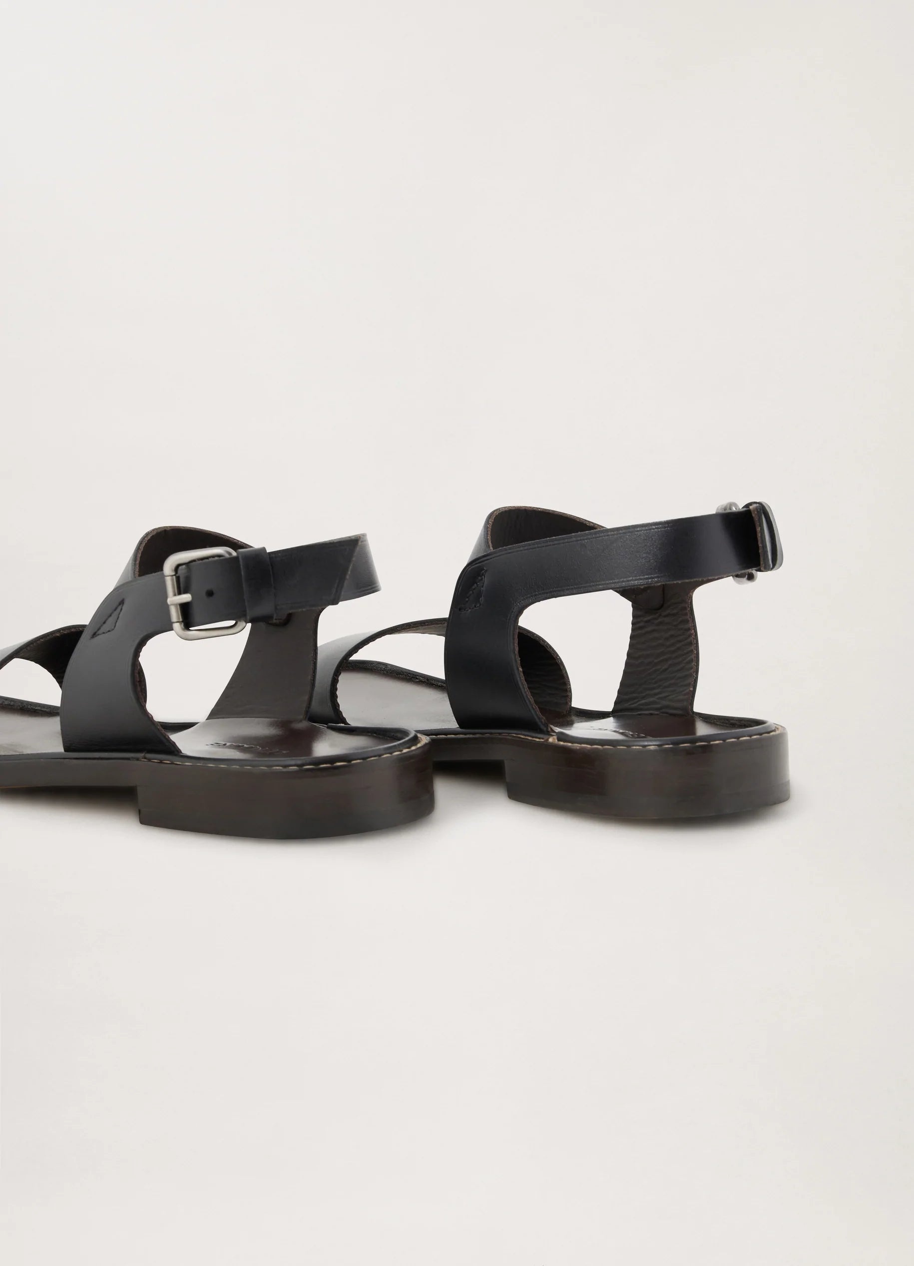 CLASSIC SANDALS
SOFT LEATHER - 6