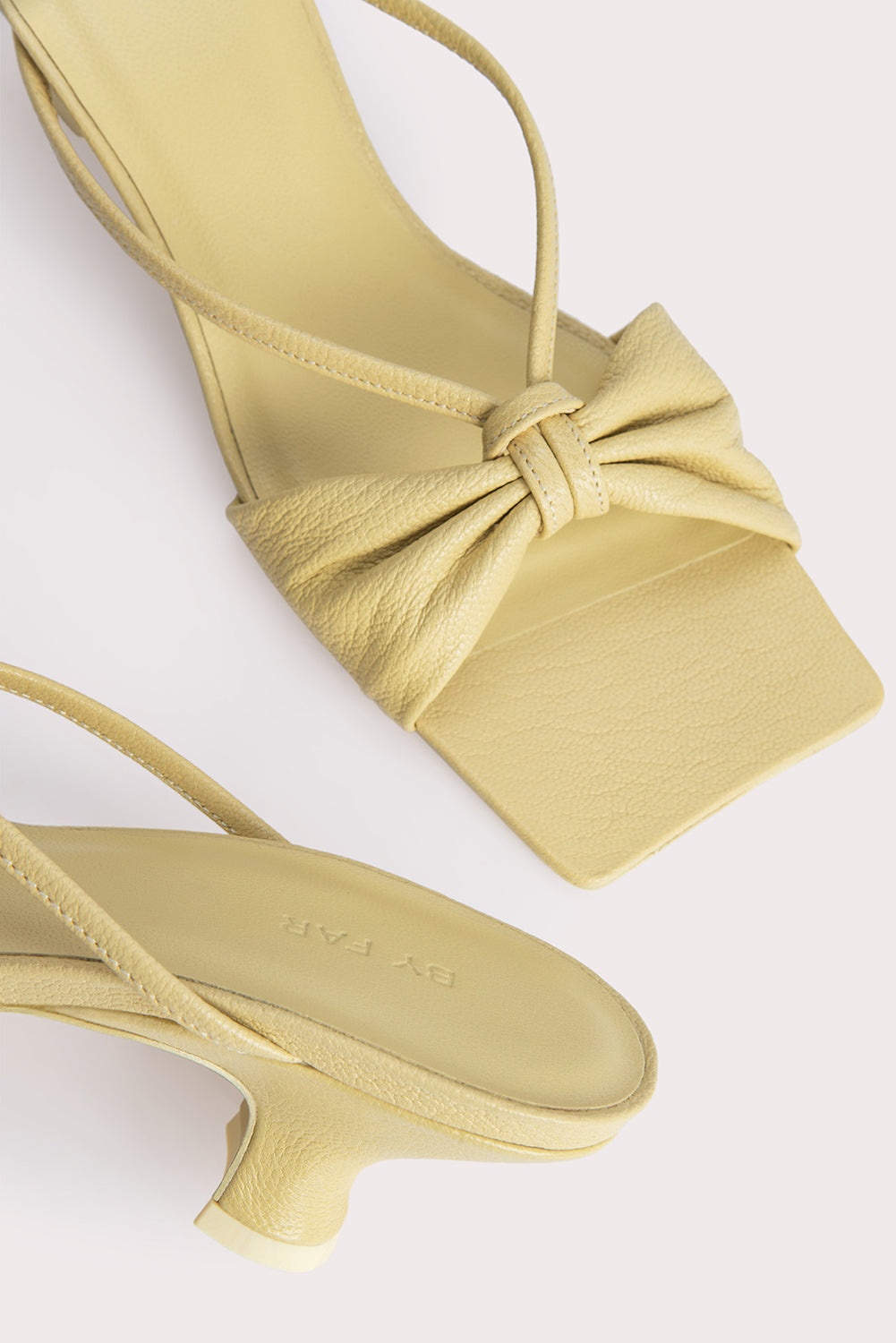 Freya Vanilla Grained Leather - 3