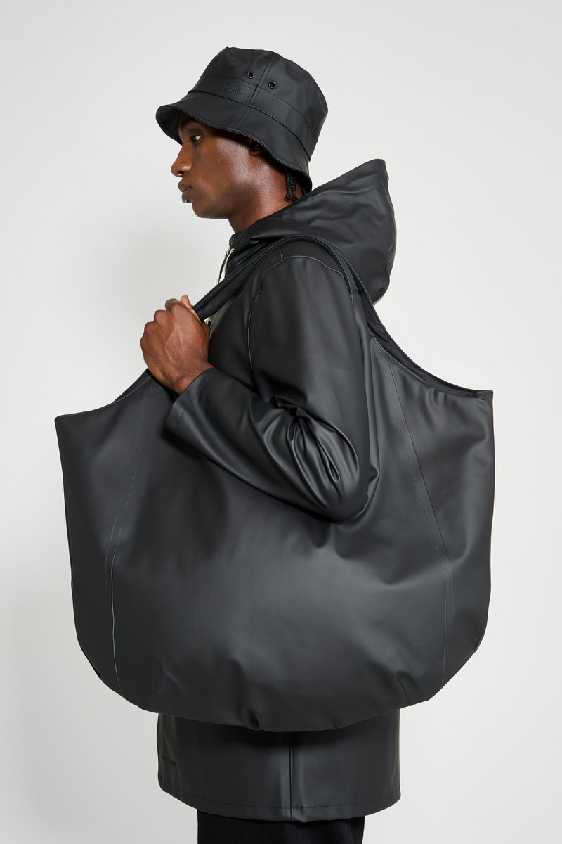 Stutterheim Svea Puffer Bag Black outlook