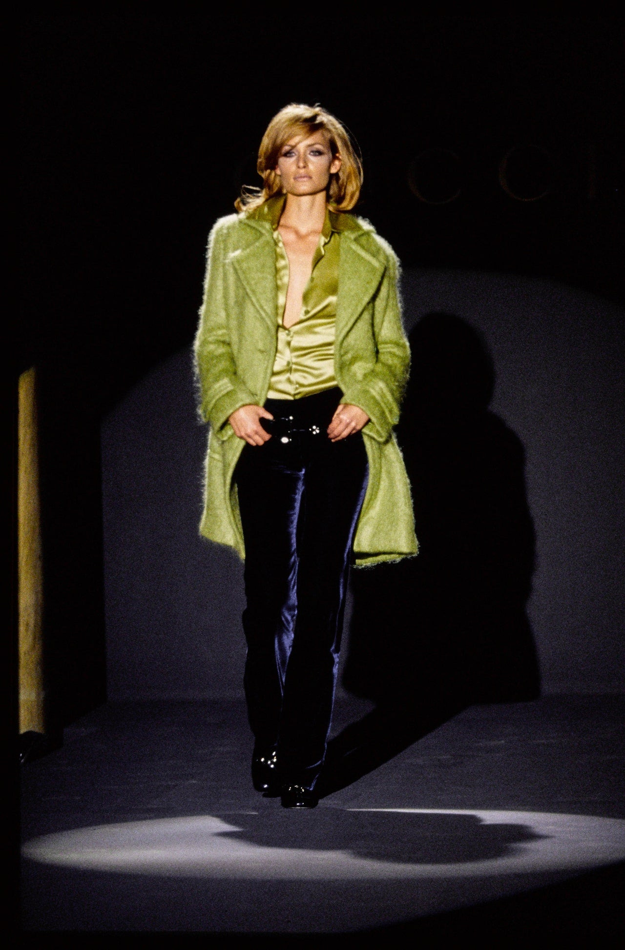 Gucci Fall 1995 Tom Ford Iconic Black Oversized Horsebit Patent Leather Belt 28 - 2