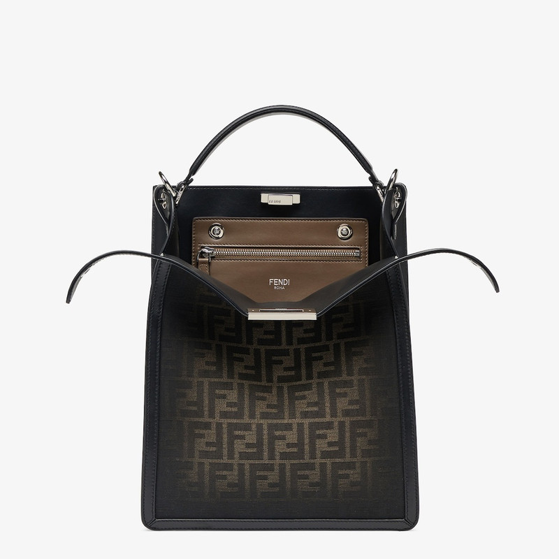 Peekaboo X-Lite Small 1