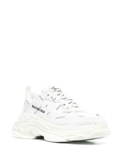 BALENCIAGA Triple S low-top sneakers outlook