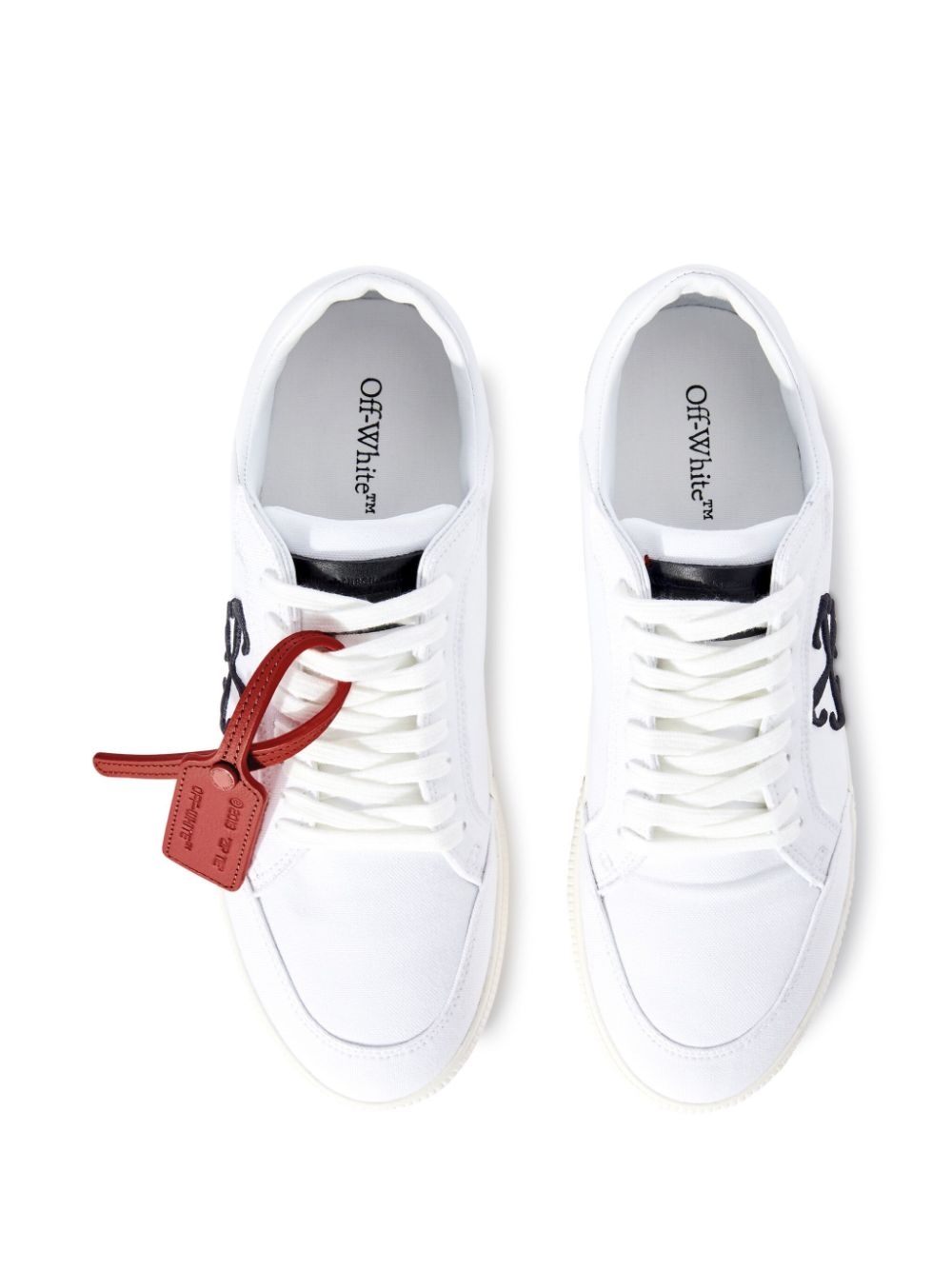 Vulcanized contrasting-tag canvas sneakers - 4