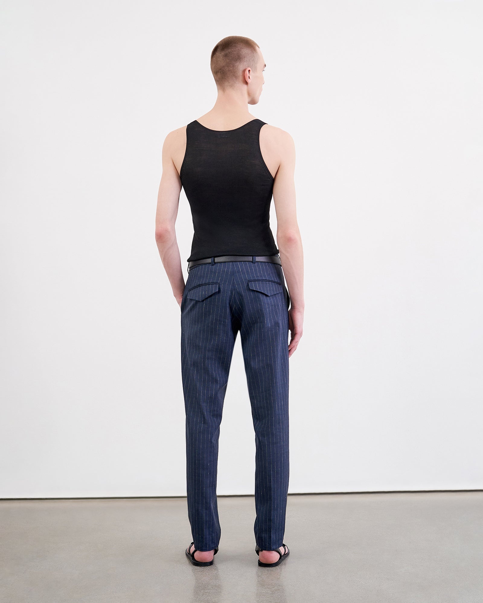YANNIK PANT - 6