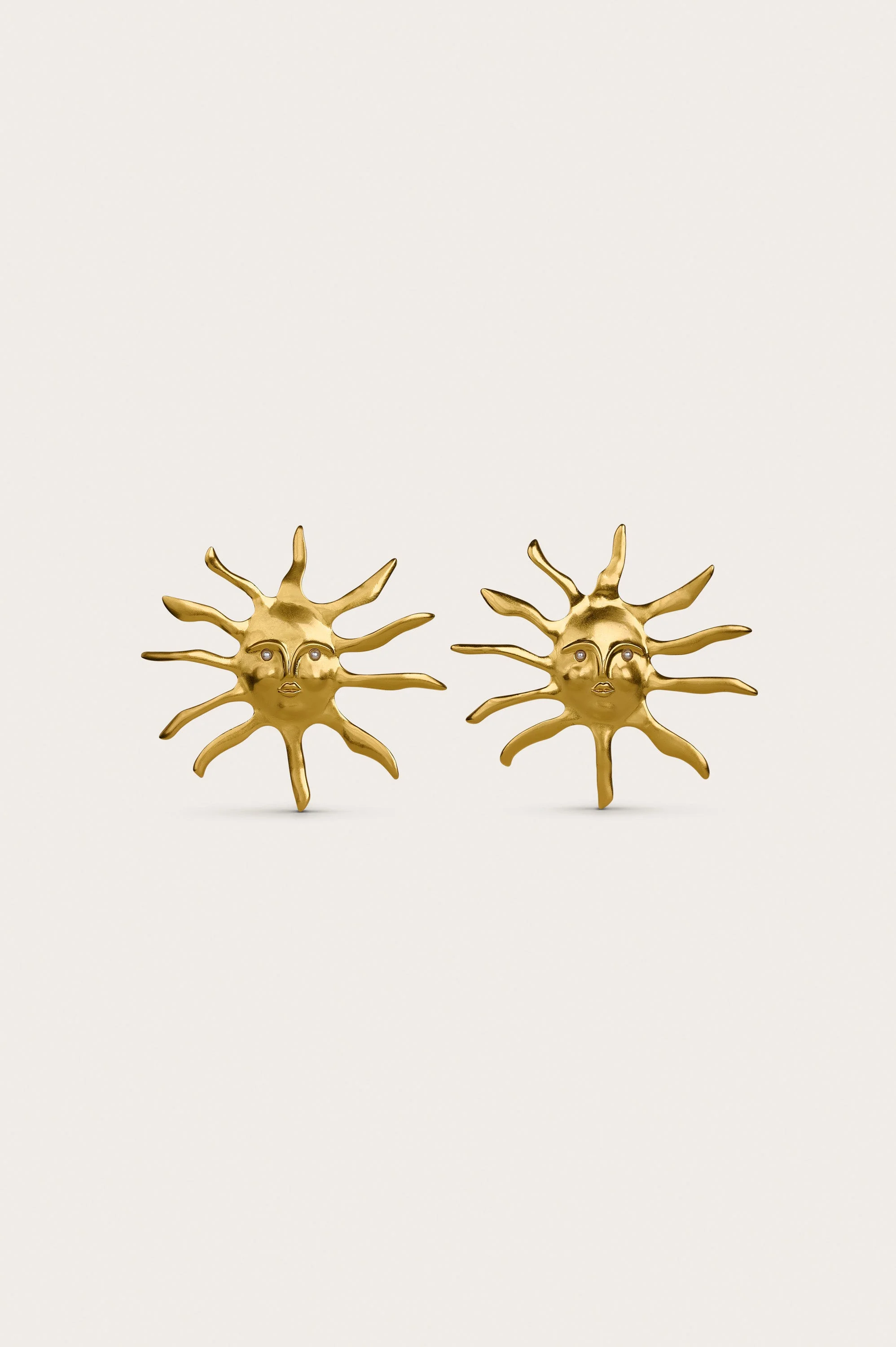 LEO EARRING - 1