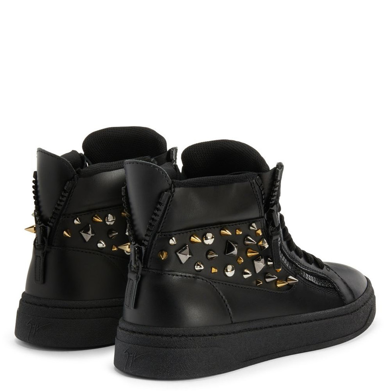 Giuseppe Zanotti Gz94 outlook
