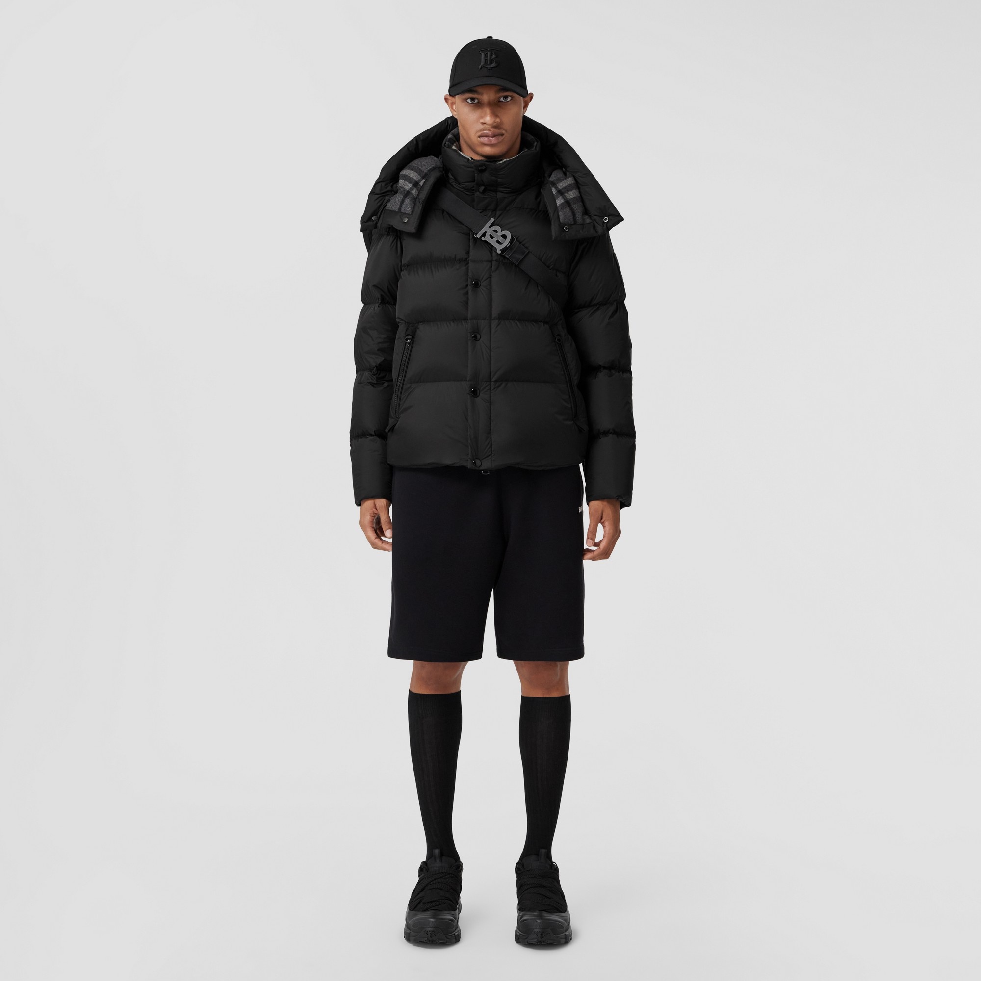Detachable Sleeve Hooded Puffer Jacket - 3