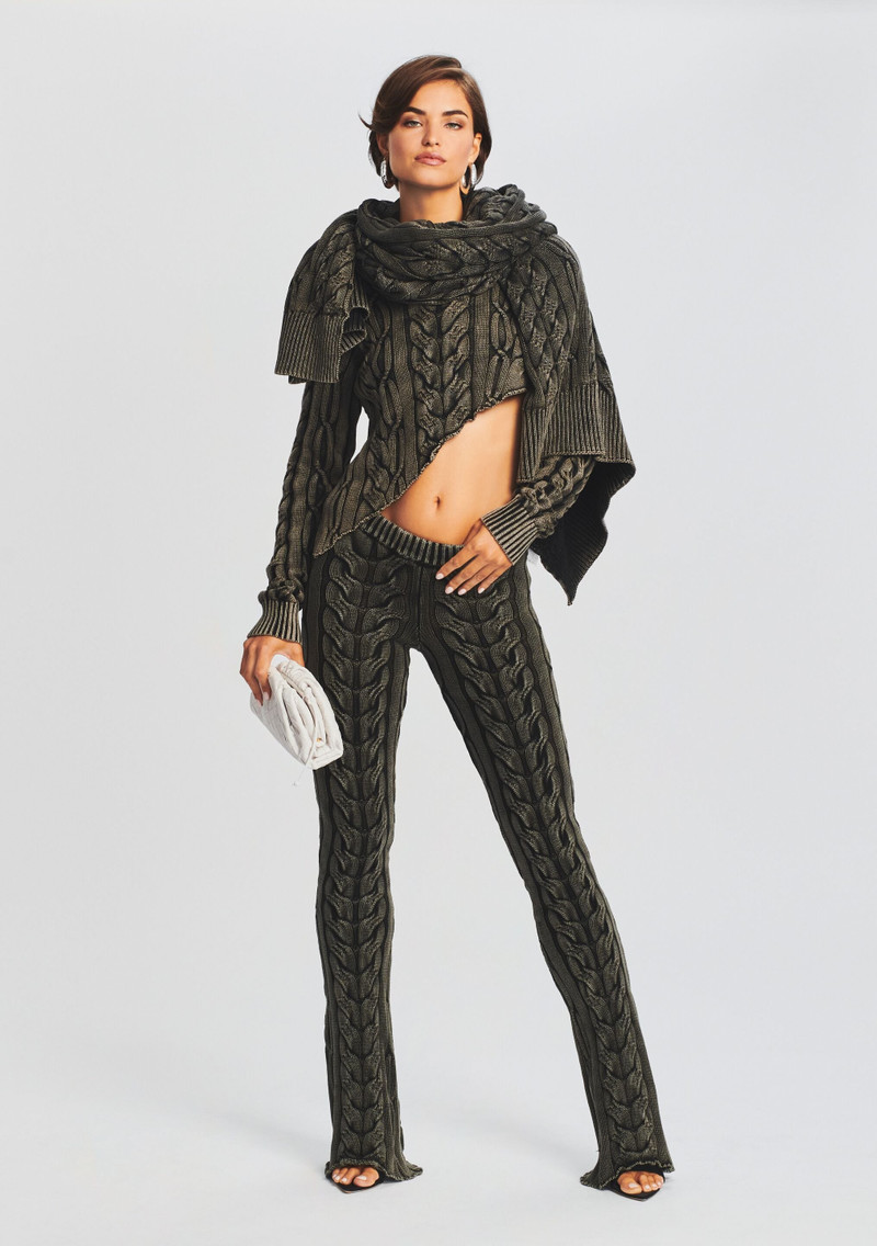 BLANKET CABLE KNIT SCARF 3