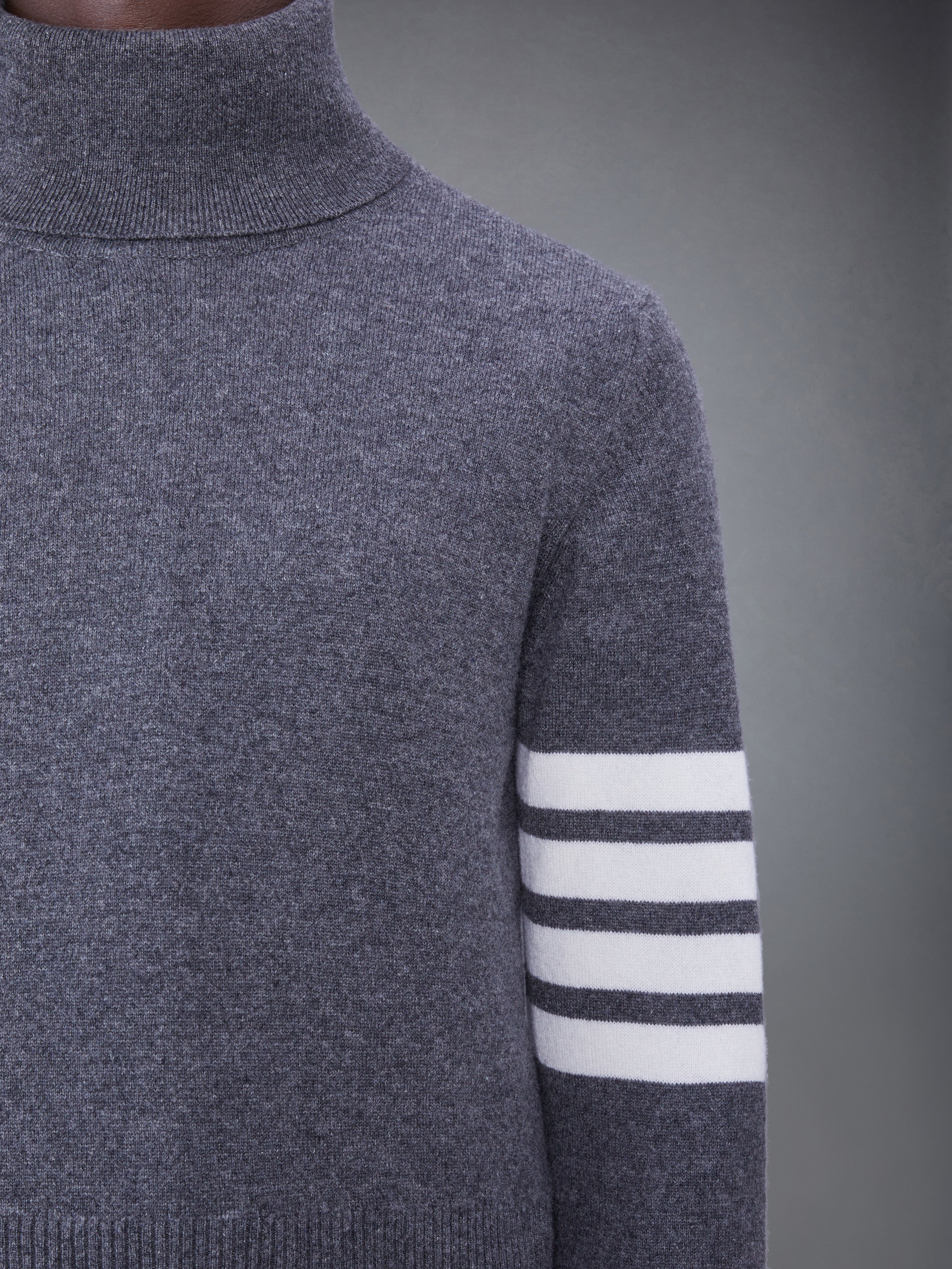 CASHMERE 4-BAR CLASSIC TURTLENECK - 6
