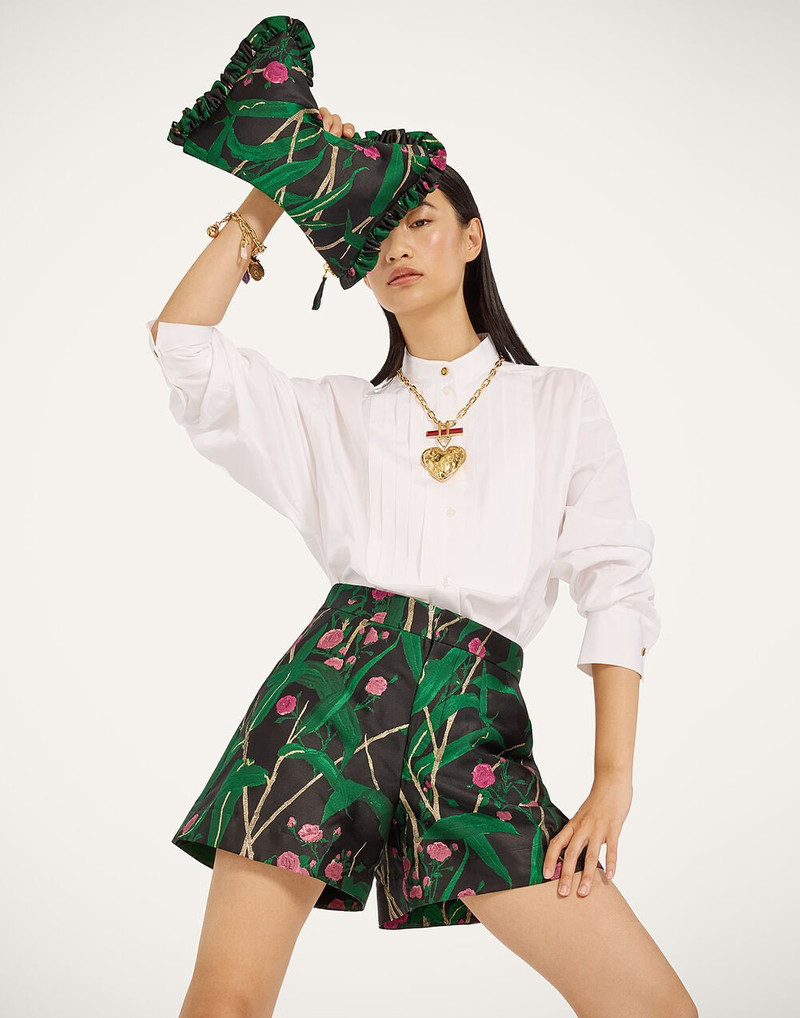 Hand Pochette 3