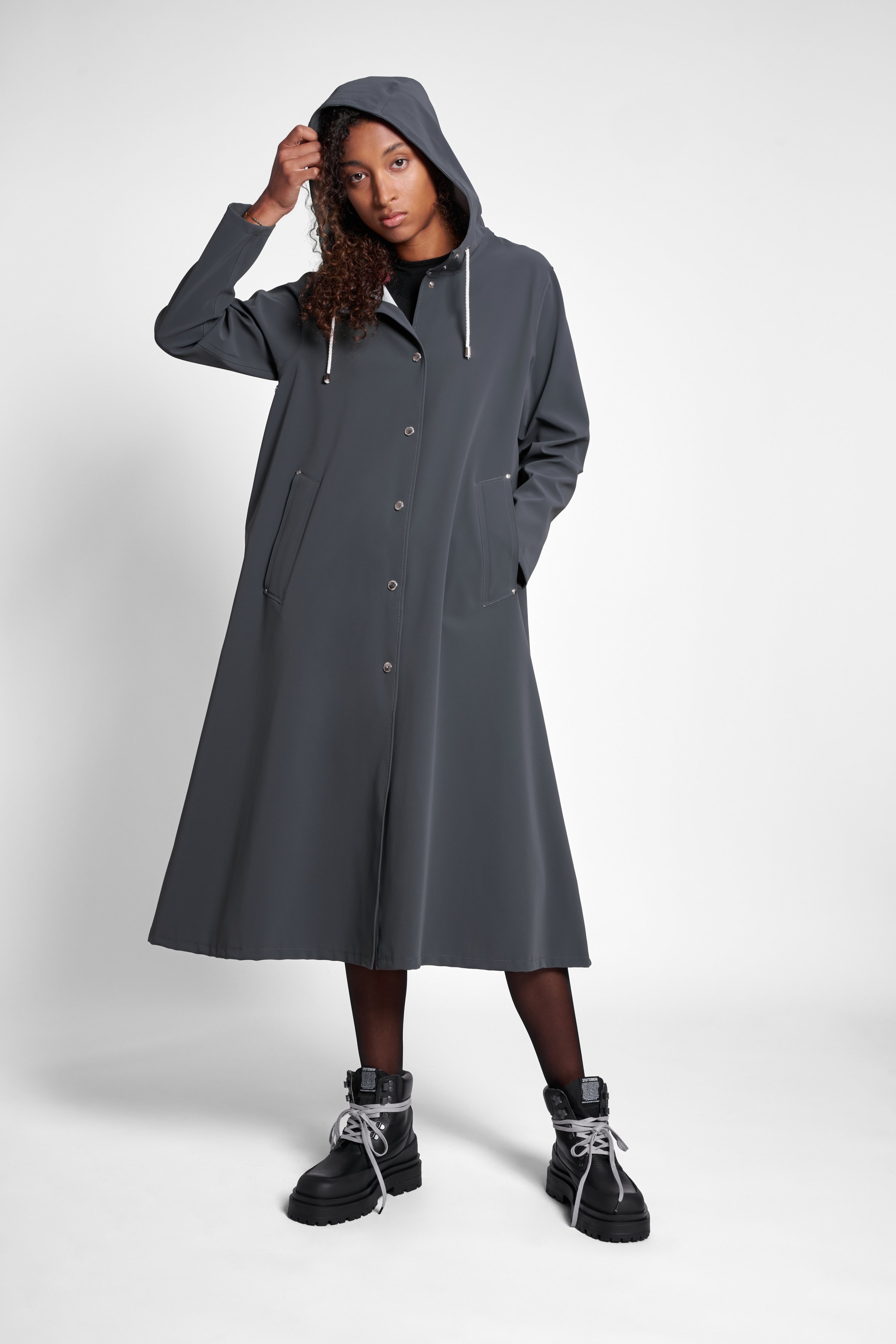 Mosebacke Long Matte Raincoat Charcoal - 2