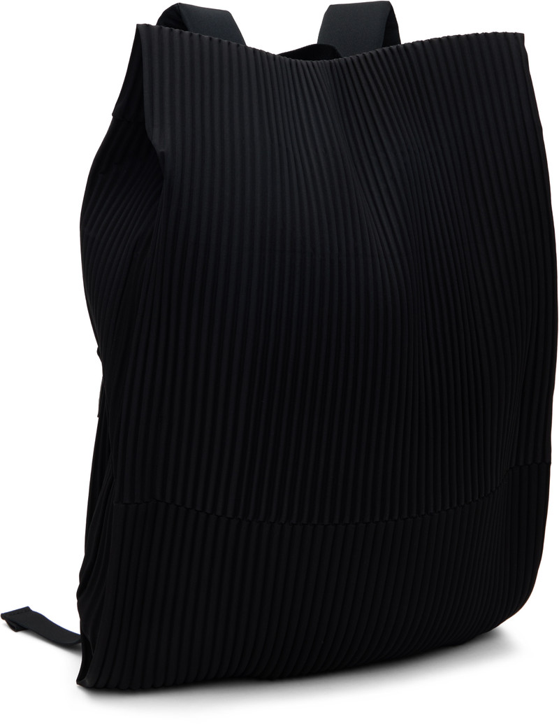 ISSEY MIYAKE Black Pleats Backpack outlook