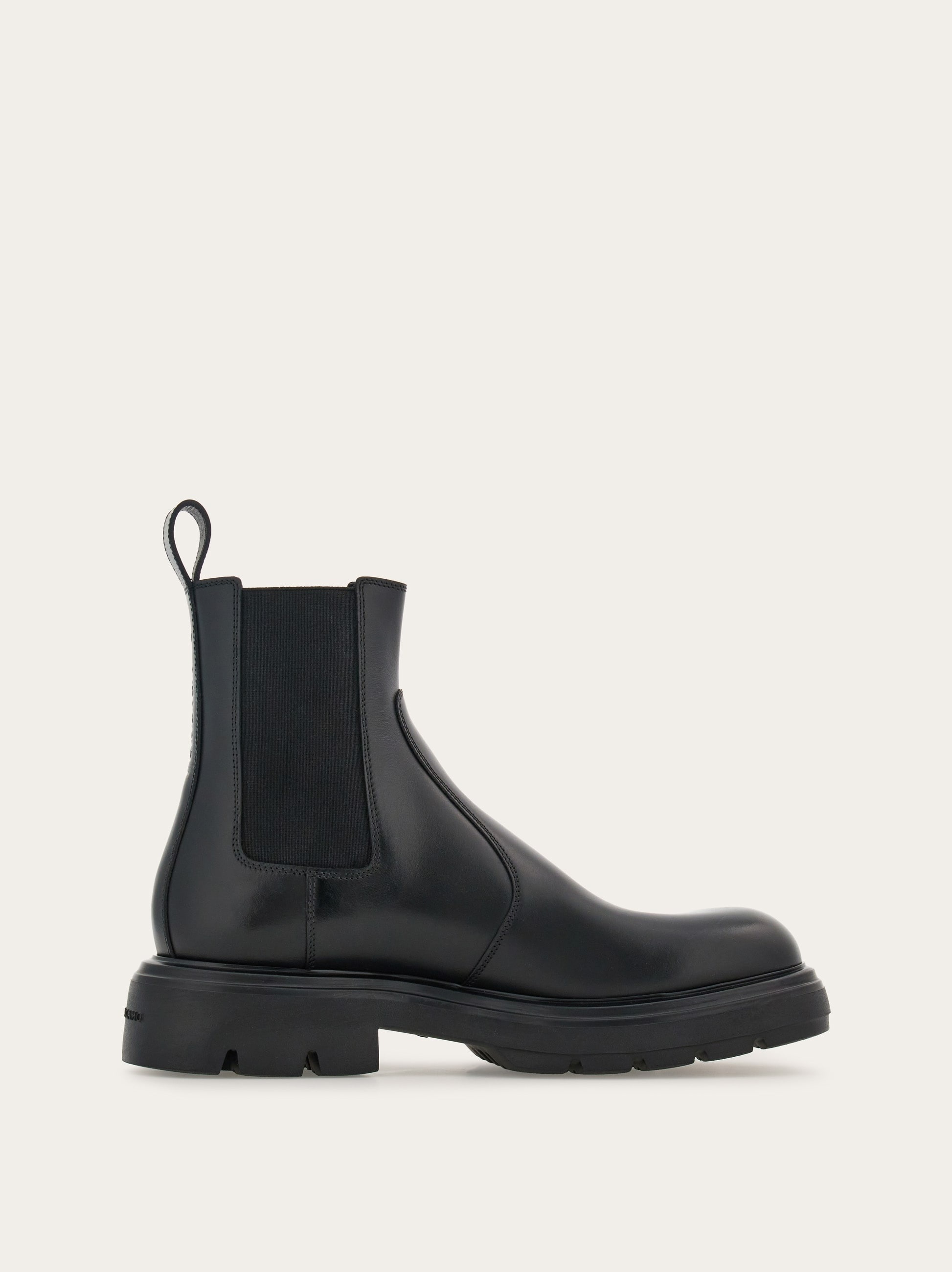 Chelsea boot with chunky sole - 6