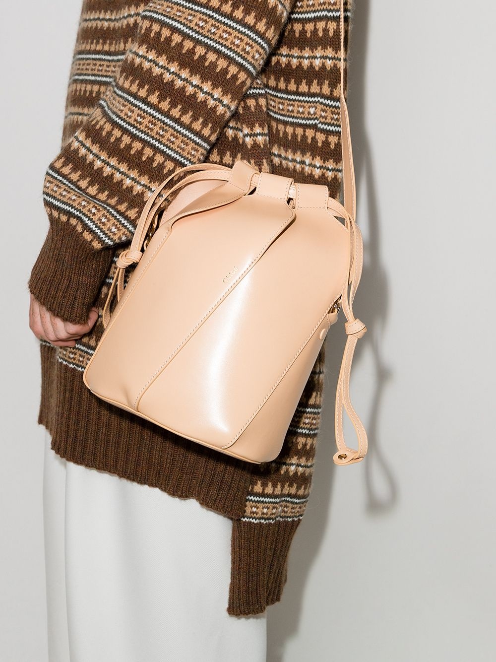 Tulip leather bucket bag - 2