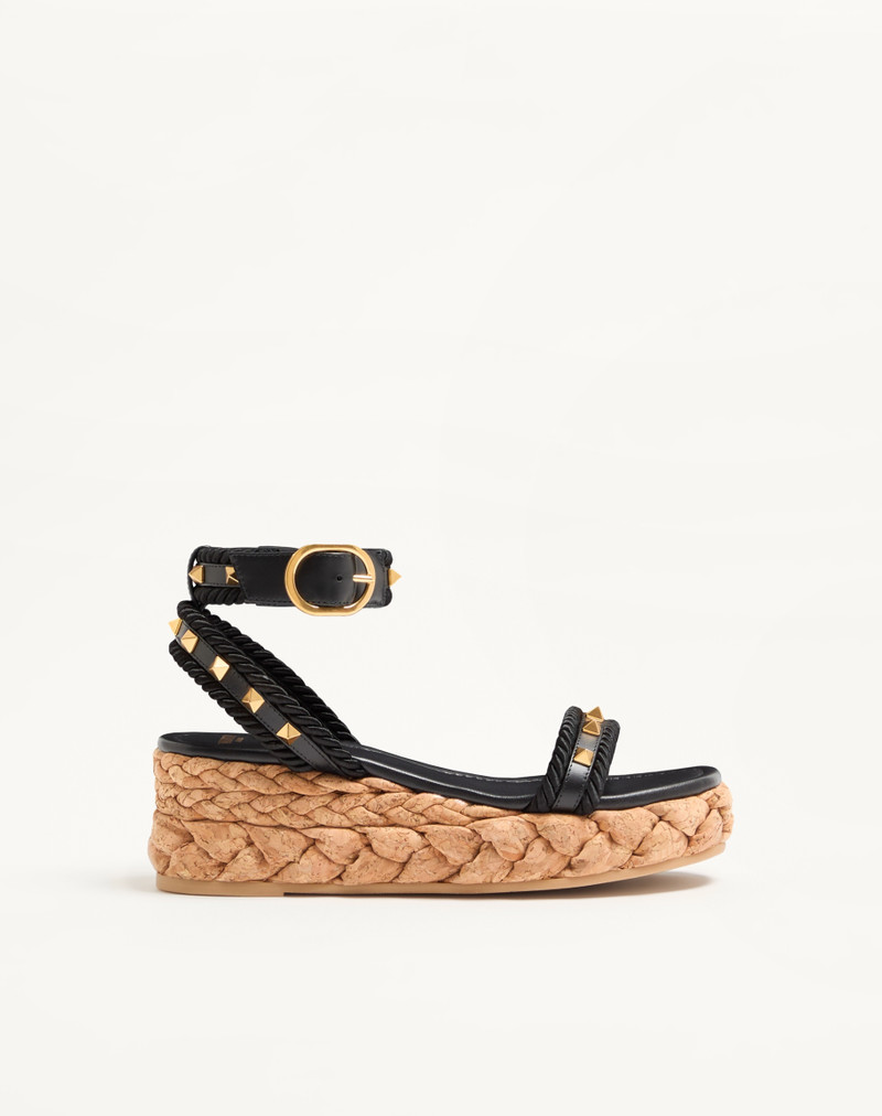 ROCKSTUD FLATFORM SANDAL IN CALFSKIN 60MM 1