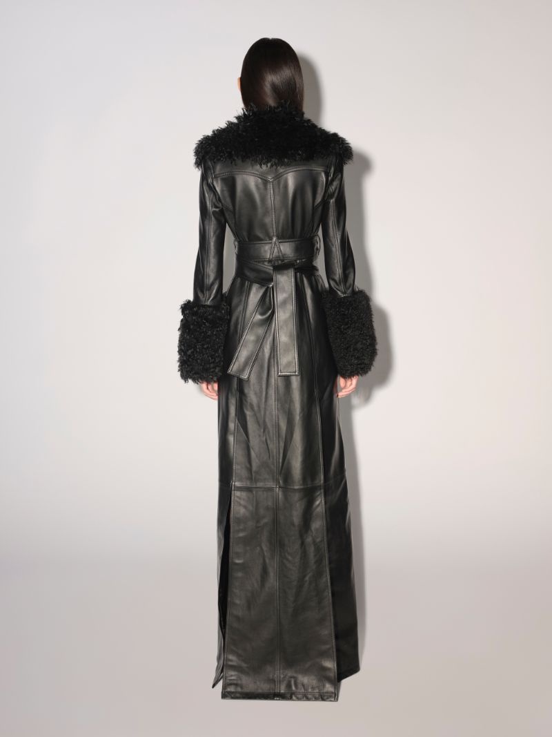 FUR COAT - 3