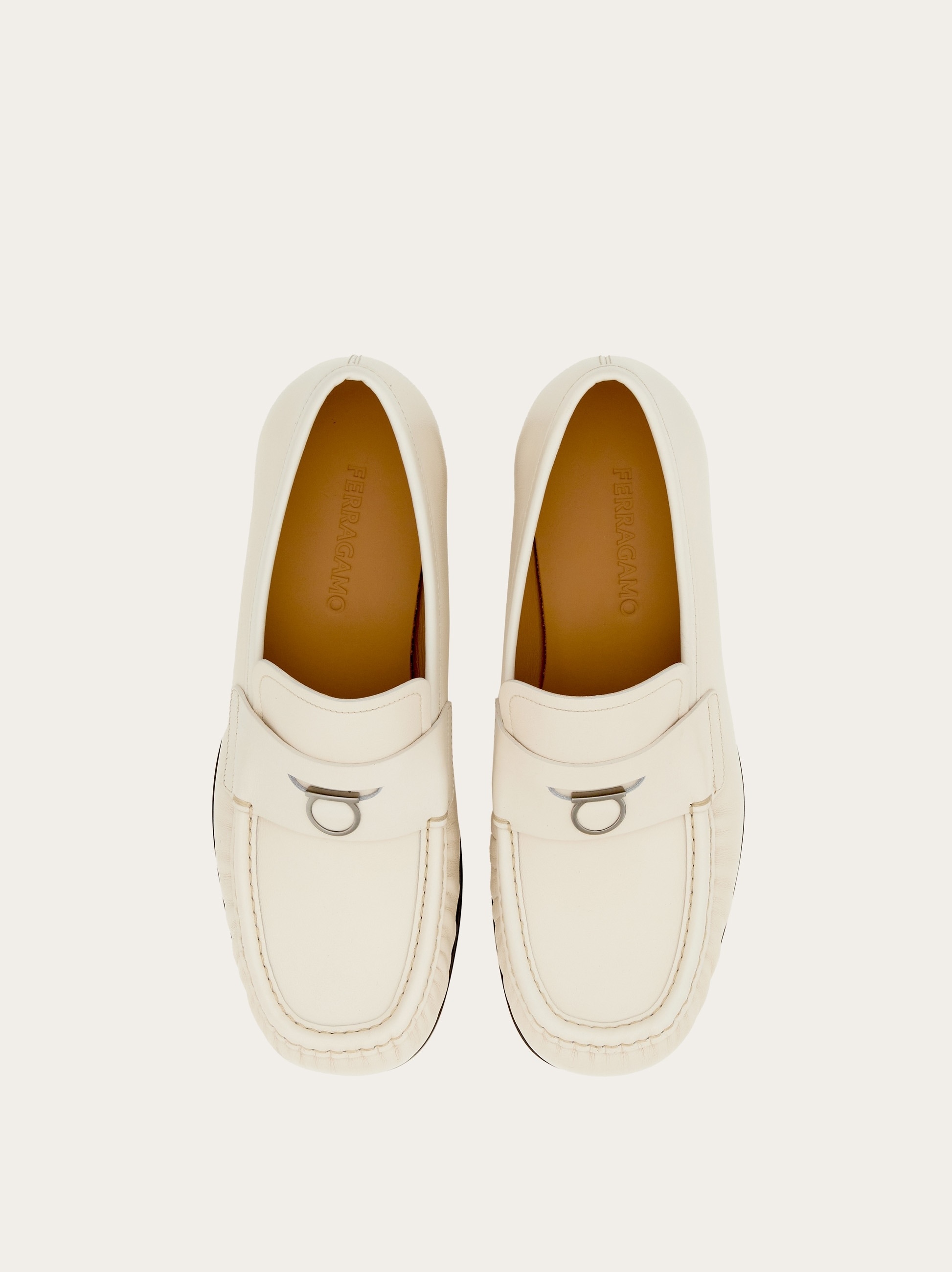 Penny loafer with Gancini ornament - 2