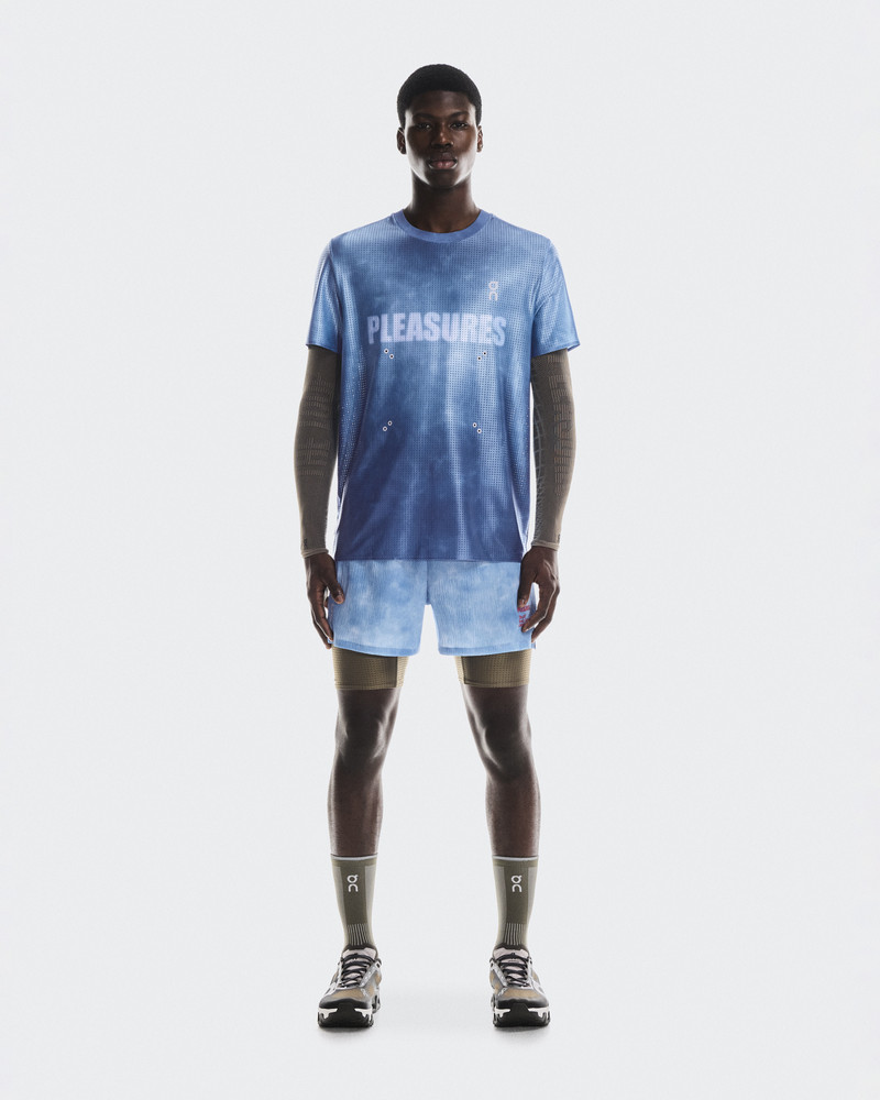 Sleeves PLEASURES x The Loop 1