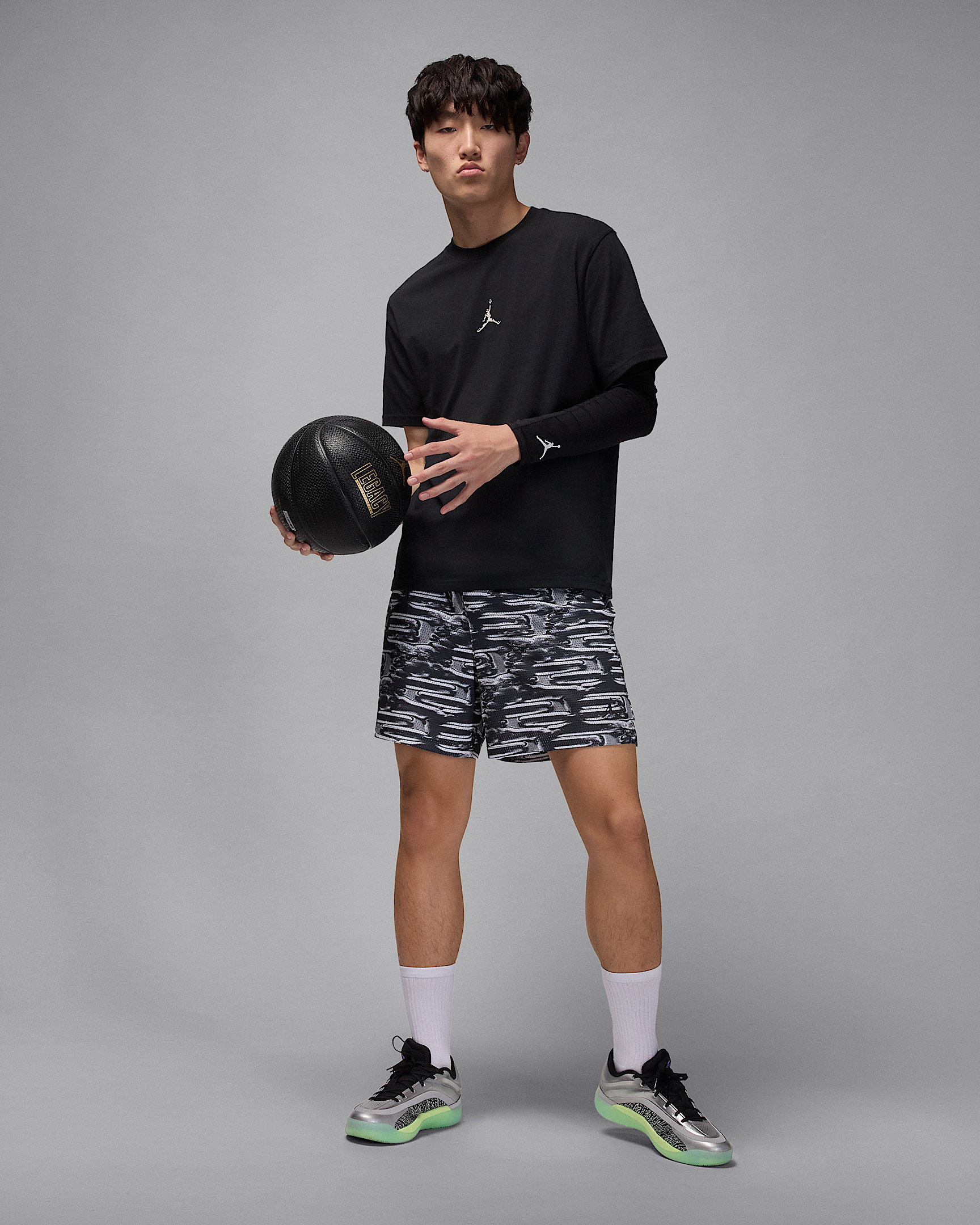 Jordan Sport Men's Dri-FIT Printed Mesh Shorts - 6