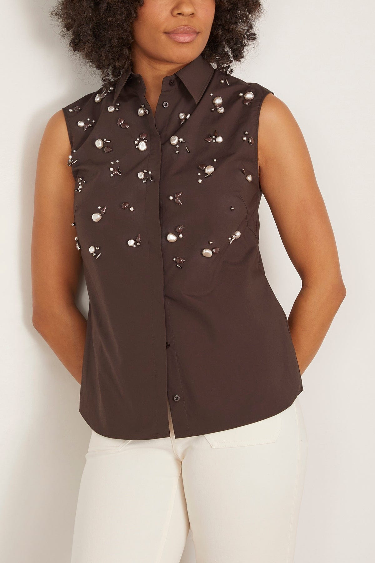 Poplin Power Sleeveless Blouse in Chocolate - 3