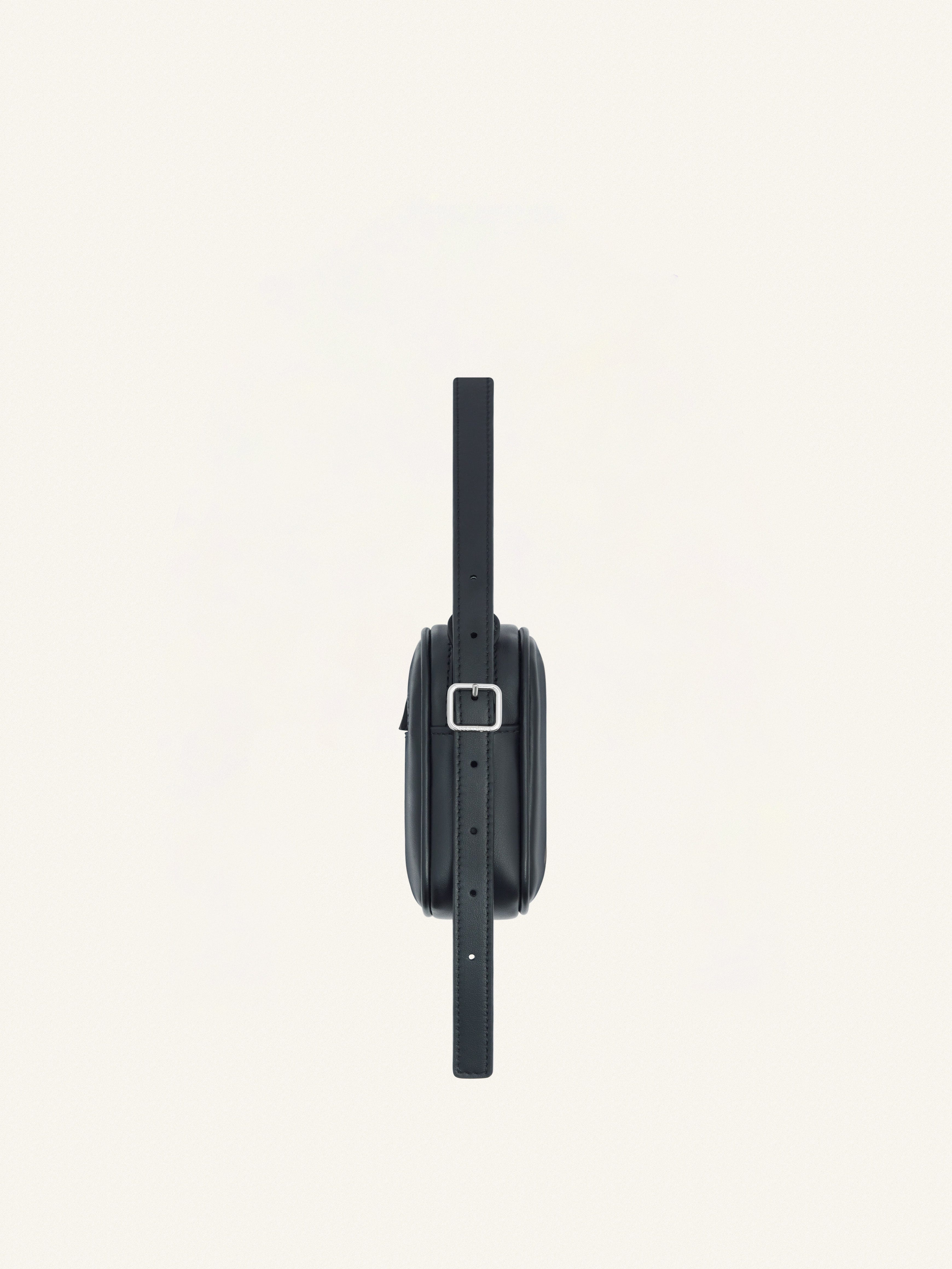 SLIM LEATHER CAMERA BAG 2