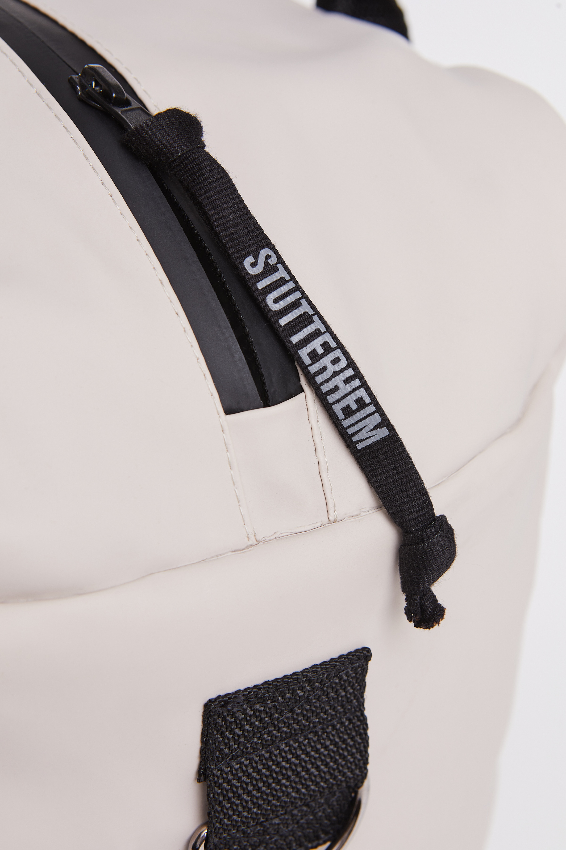 Svea Box Bag Light Sand - 7