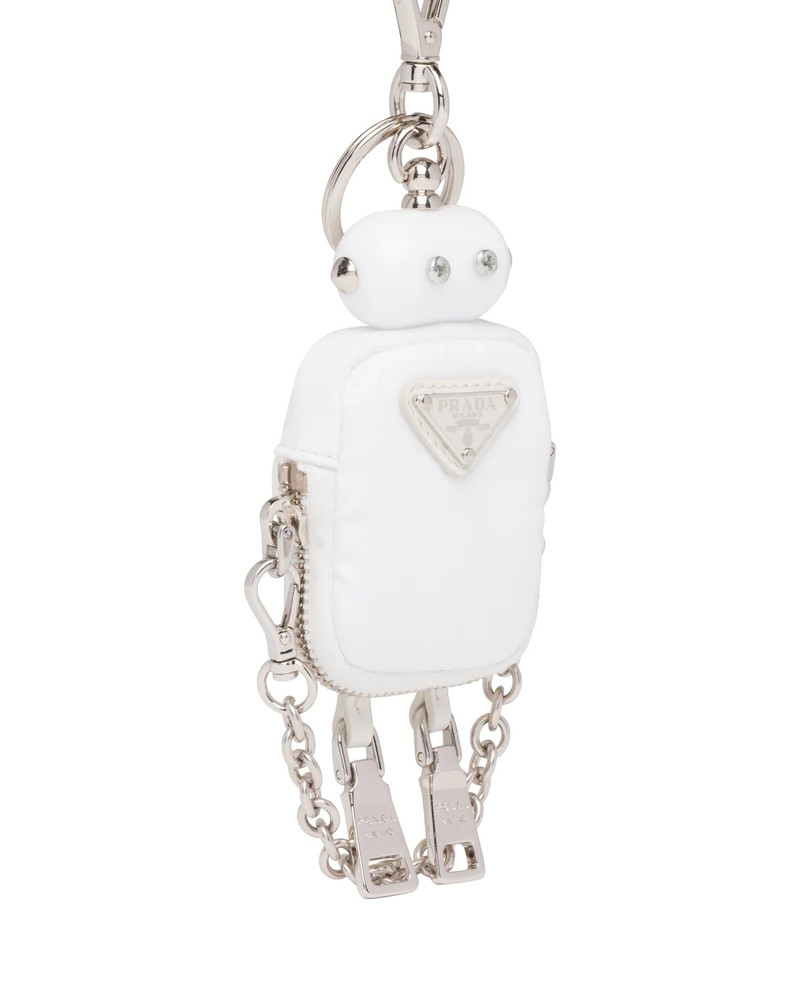 Nylon robot keychain trick 4