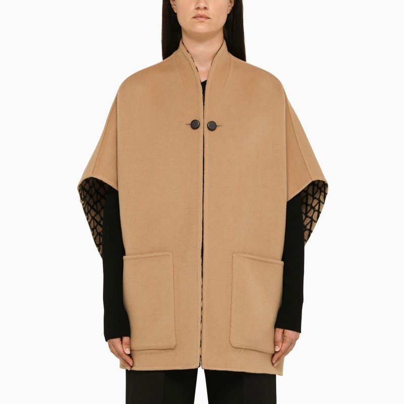 Reversible camel cape - 1