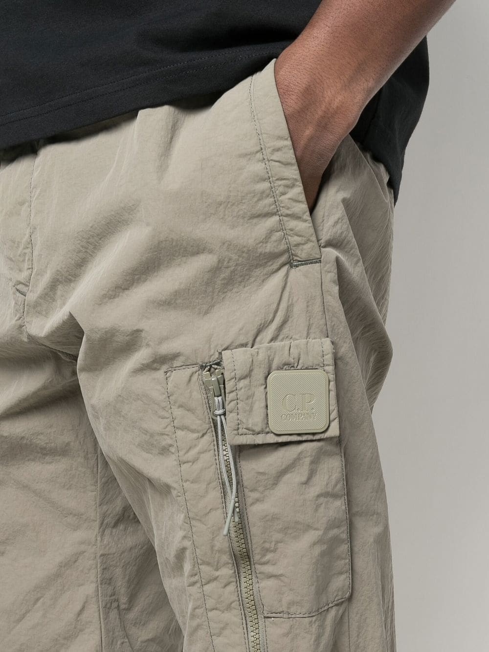 logo patch mid-rise cargo trousers - 5