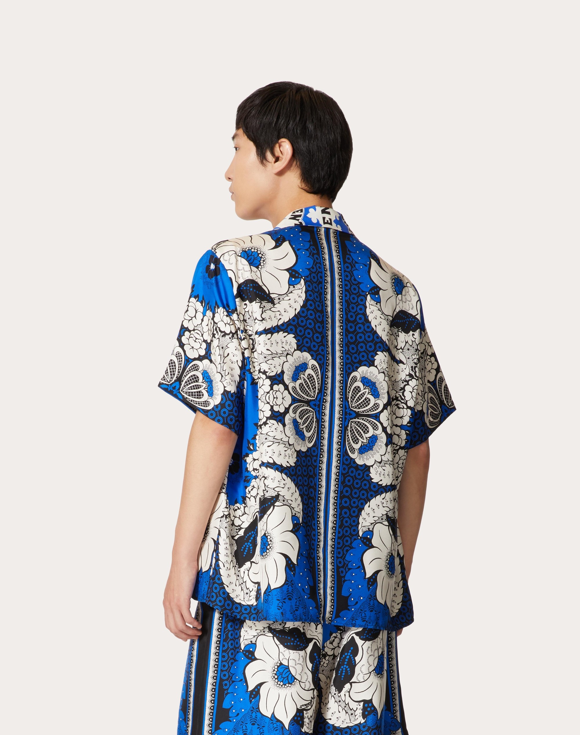 SILK TWILL BOWLING SHIRT WITH VALENTINO BANDANA FLOWER PRINT - 4