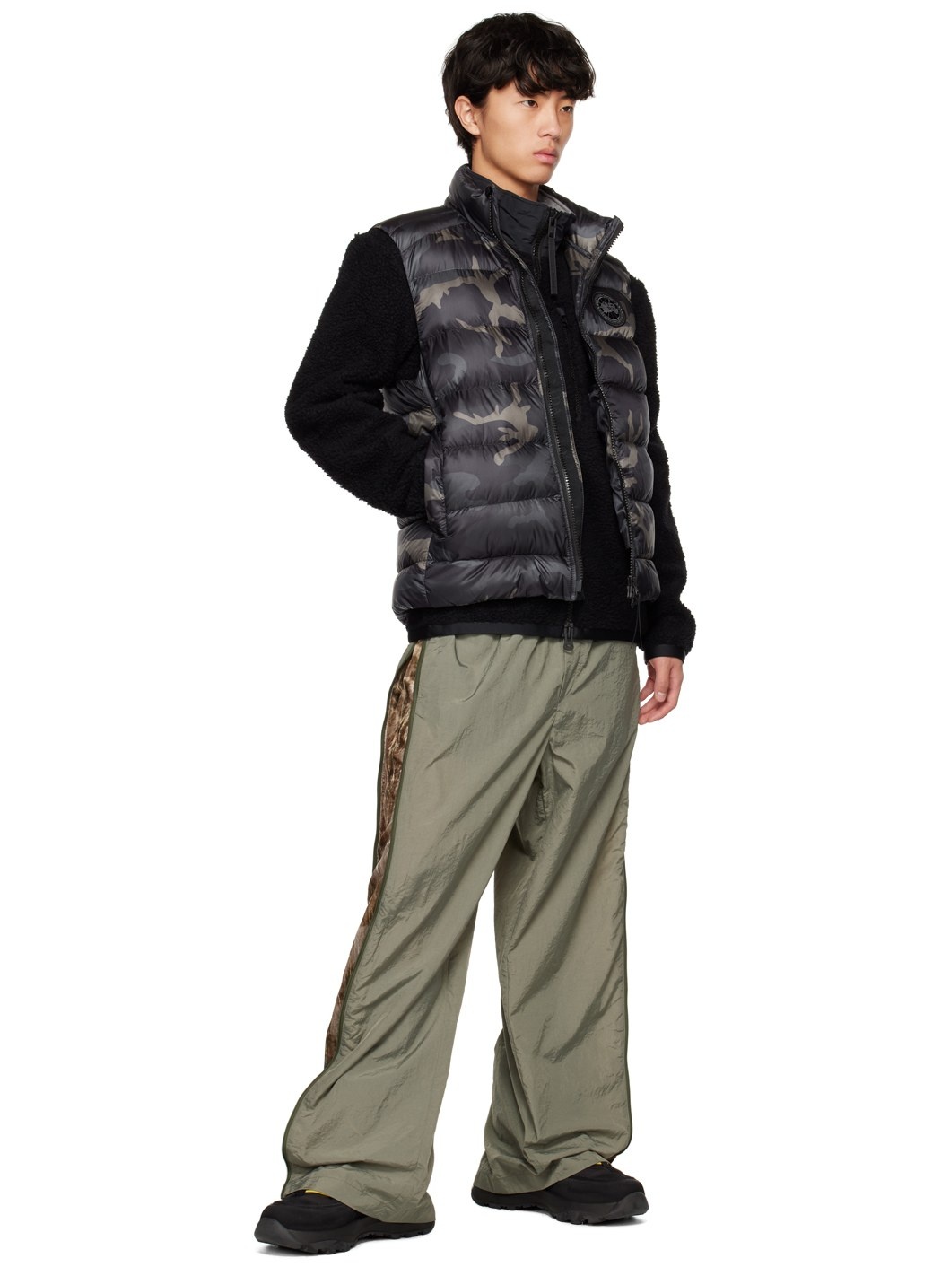 Black Kelowna Sweatshirt - 5