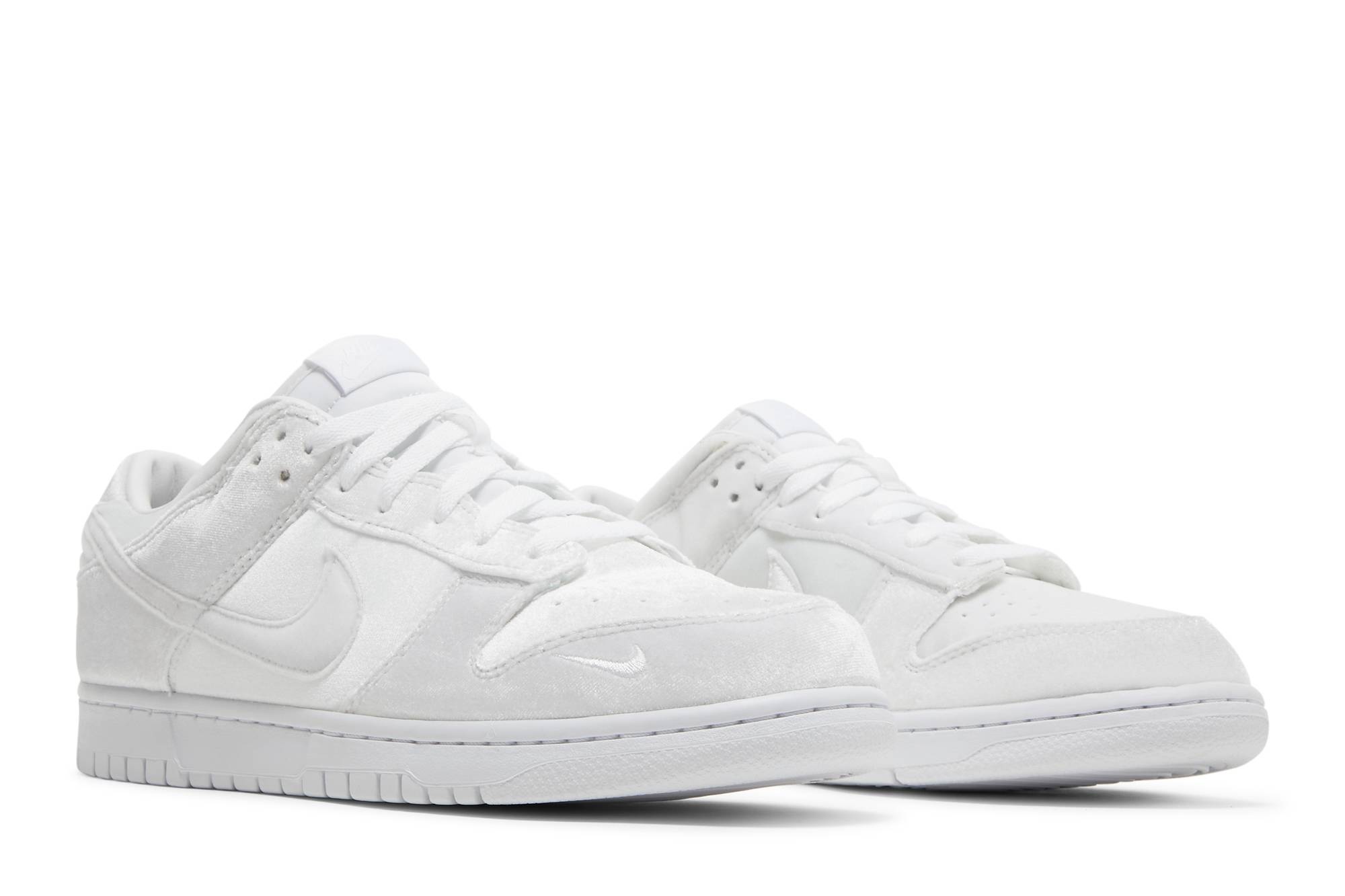 Dover Street Market x Dunk Low 'White Velvet' - 8