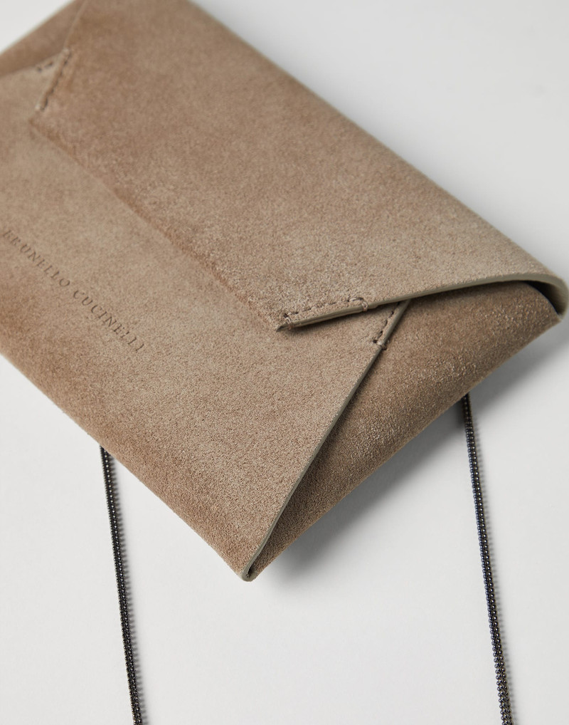 Suede envelope bag with precious chain 3