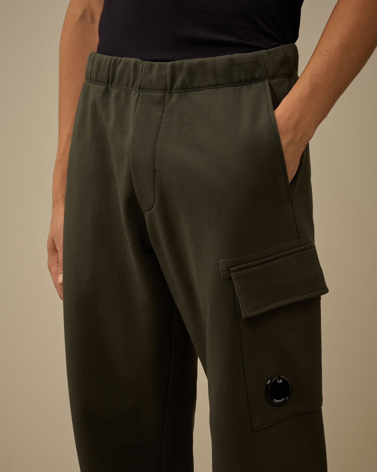 Diagonal Raised Fleece Cargo Lens Sweatpants - 5