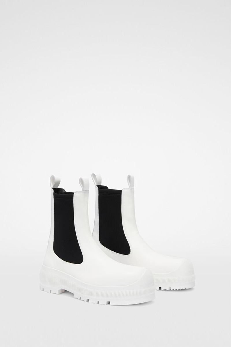 Chelsea Boots 3