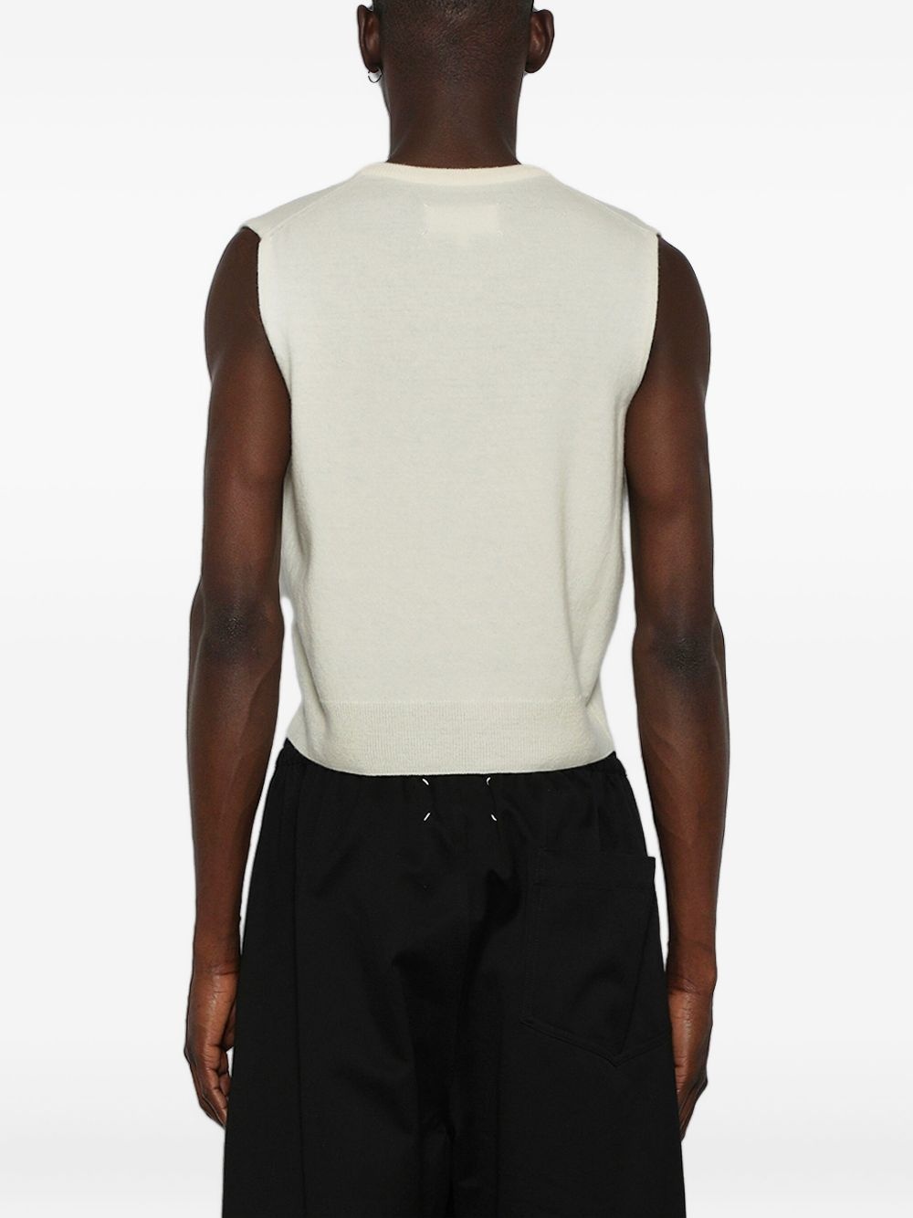 V-neck cropped vest - 5