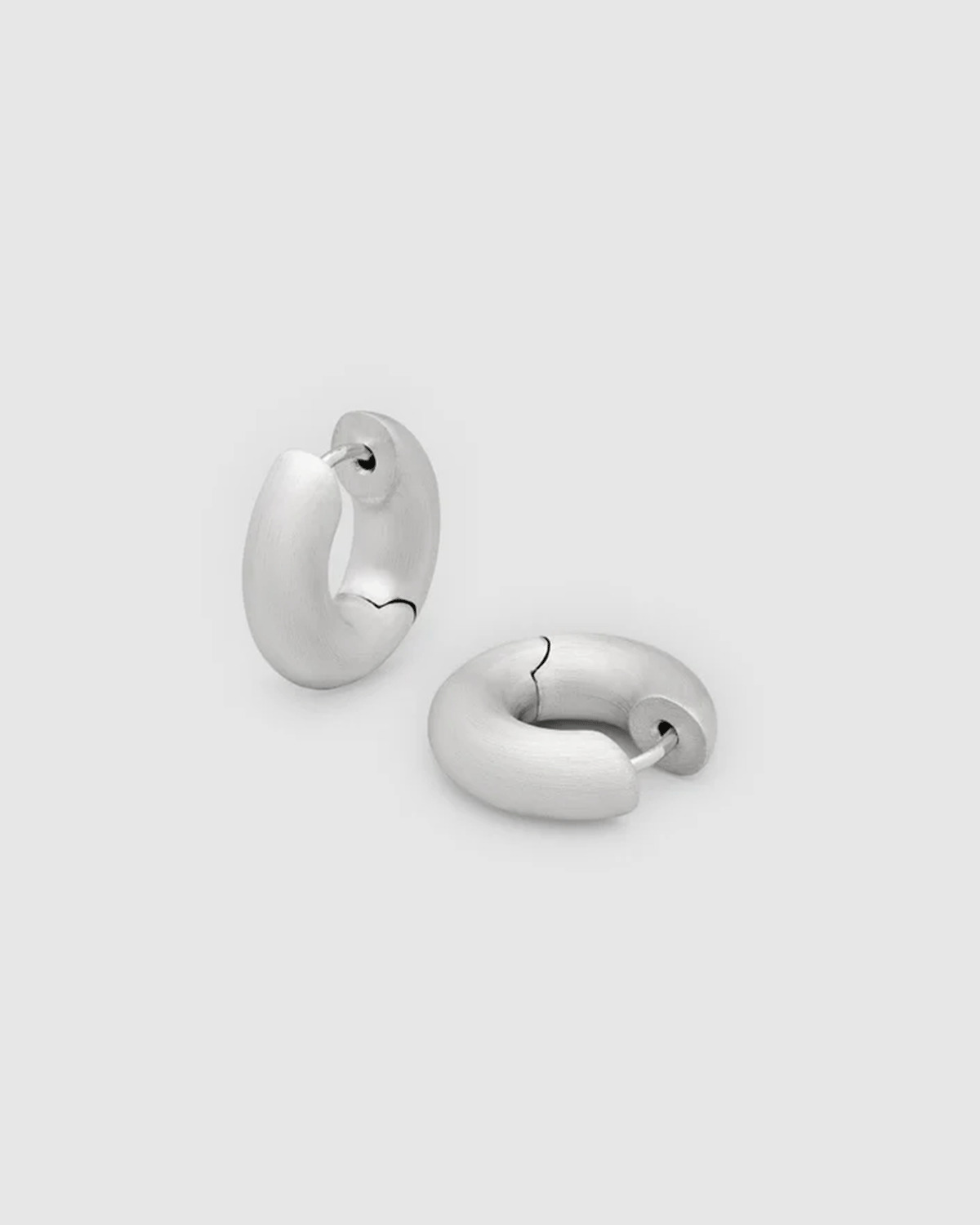Chunky Hoops Satin Small Silver - 2