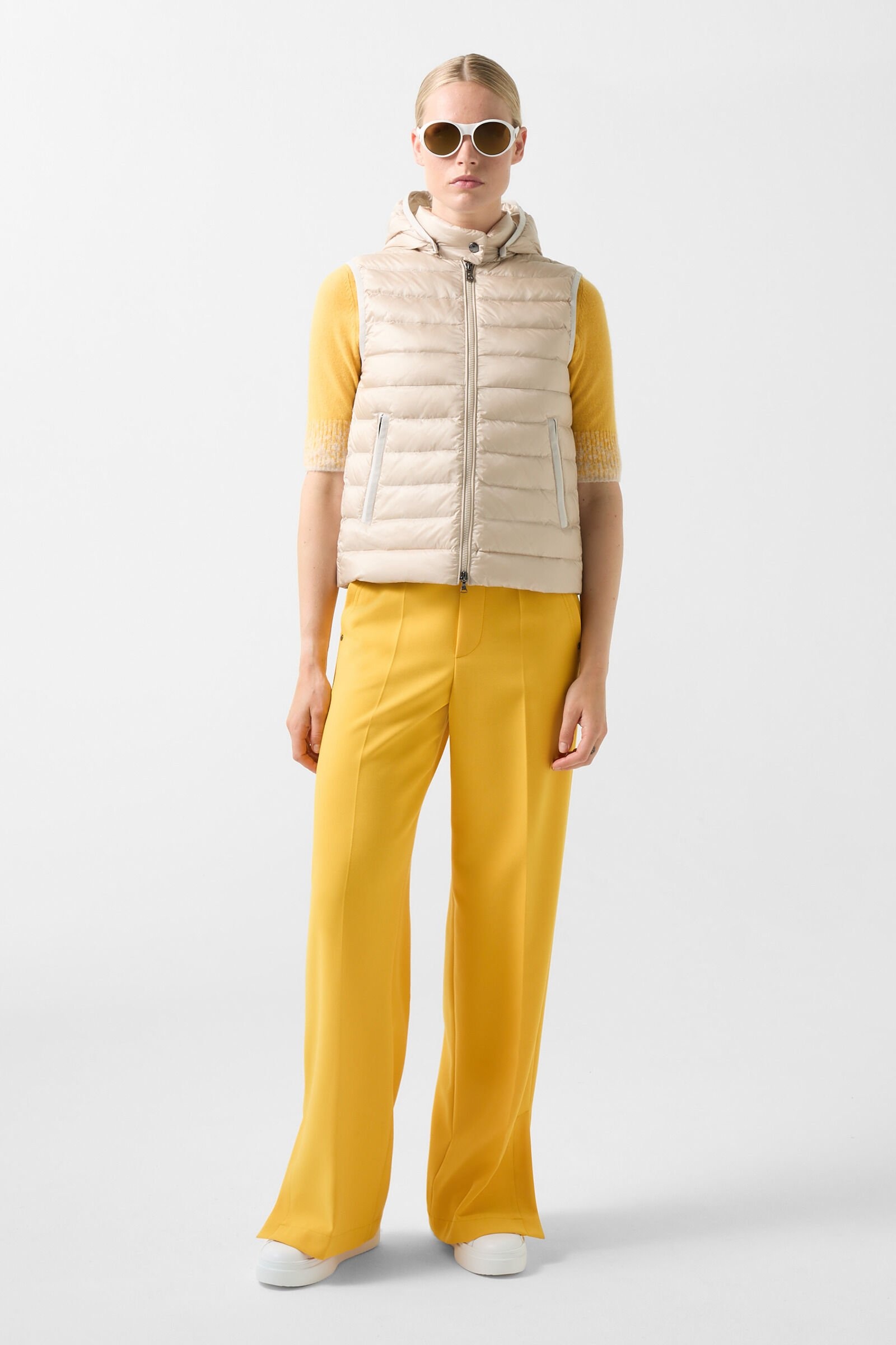 Tayra Lightweight down vest in Sand - 4