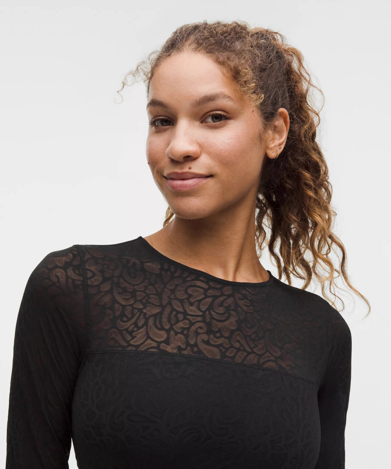 lululemon Paisley Lace Jacquard Long-Sleeve Bandeau *Light Support, A/B Cup outlook