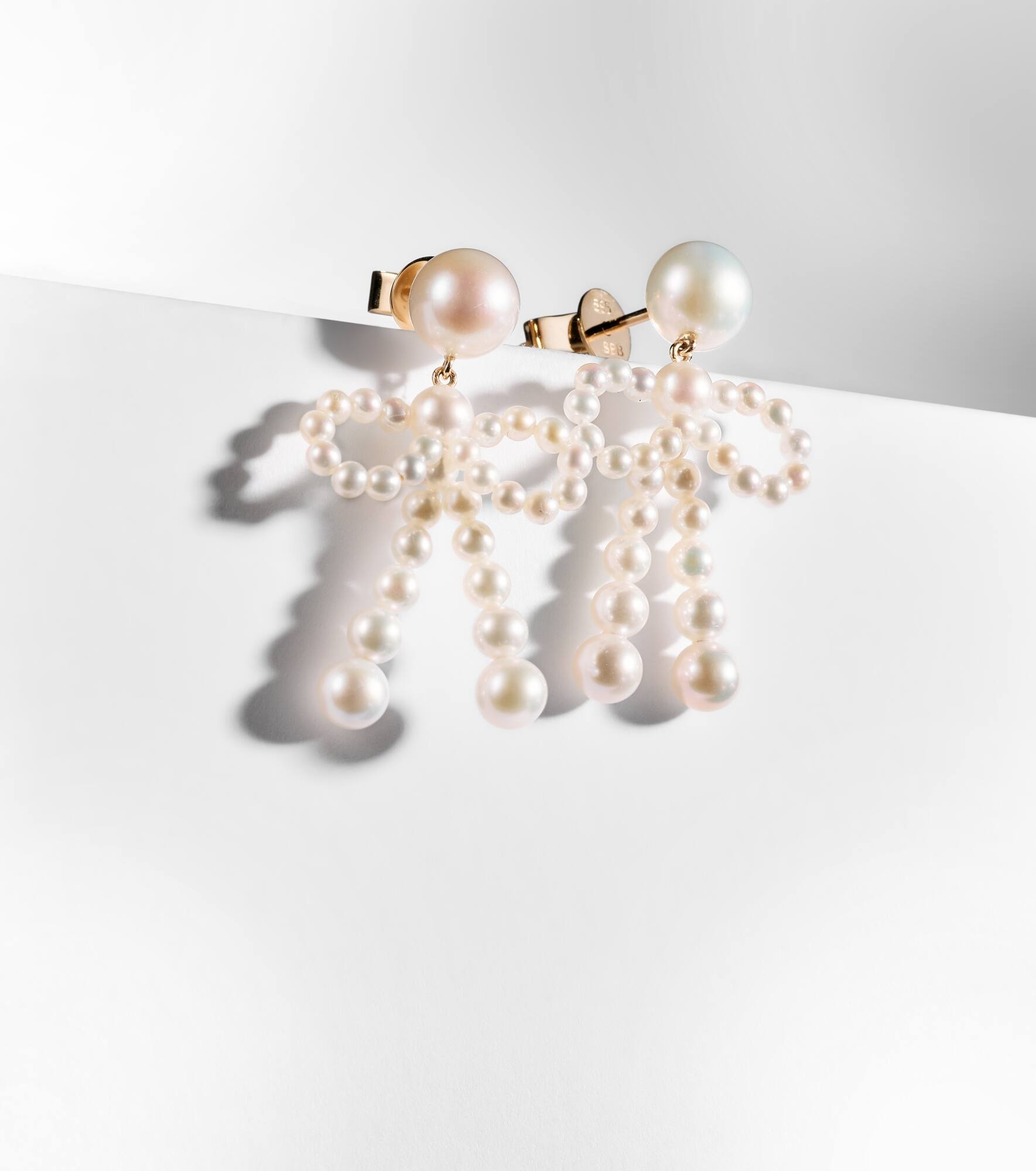 Bow 14kt gold drop earrings with freshwater pearls - 5
