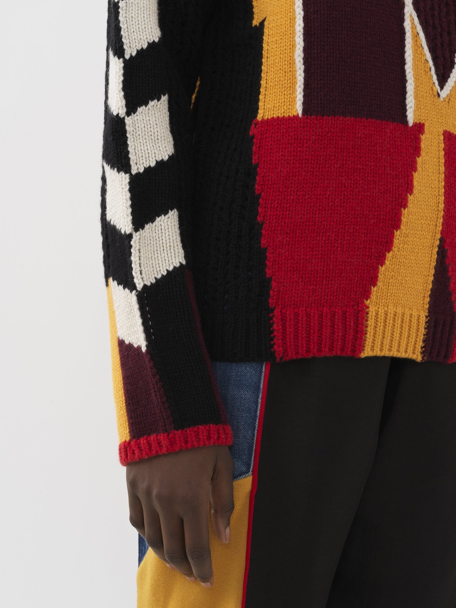 GRAPHIC KNIT SWEATER - 6