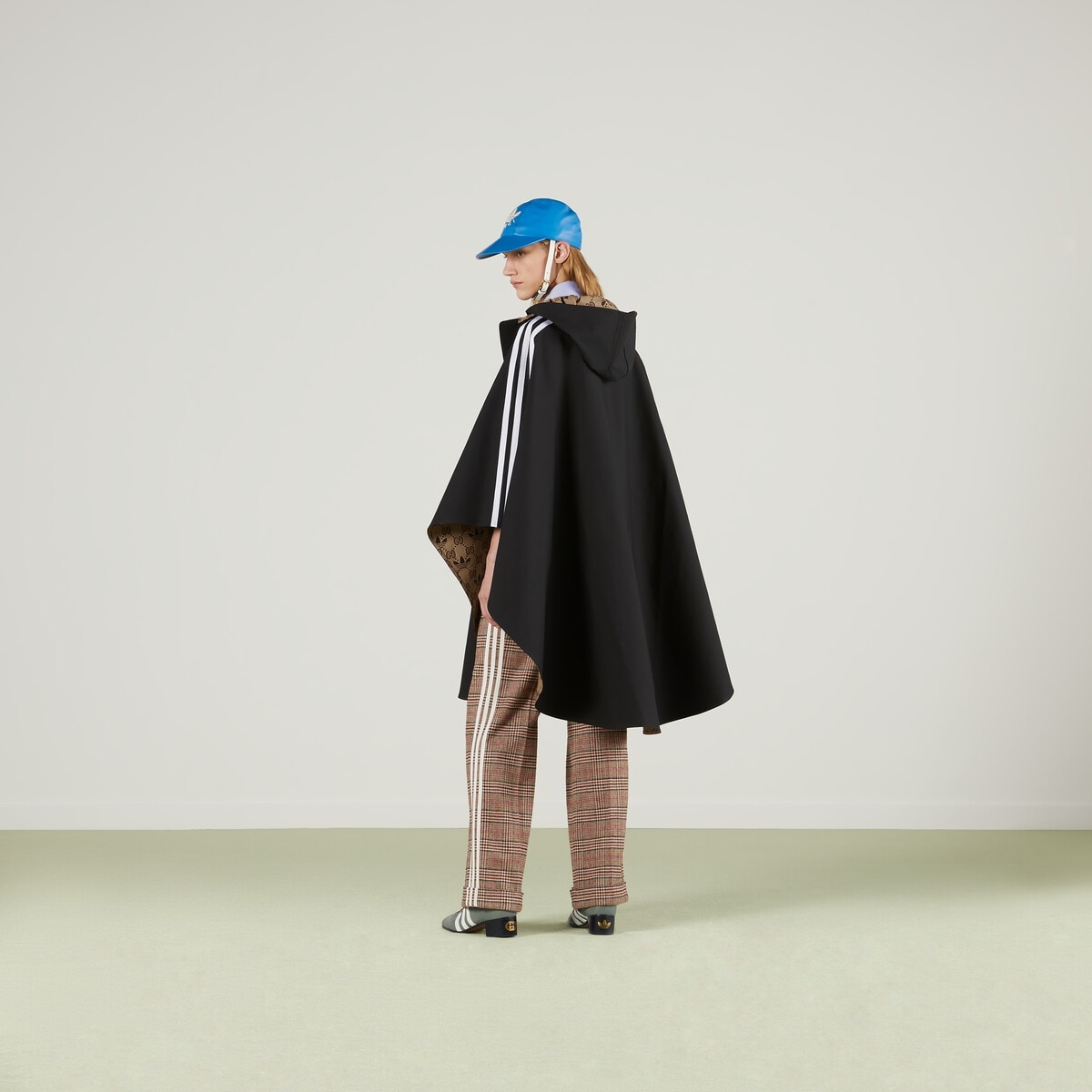 adidas x Gucci reversible cape coat - 3