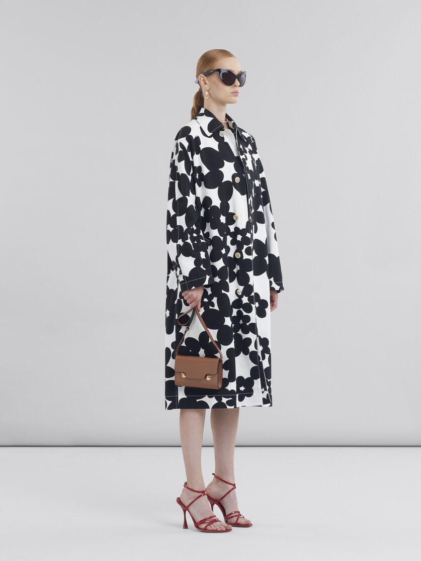COTTON DUSTER COAT WITH BLACK AND WHITE DILLIES PRINT - 6