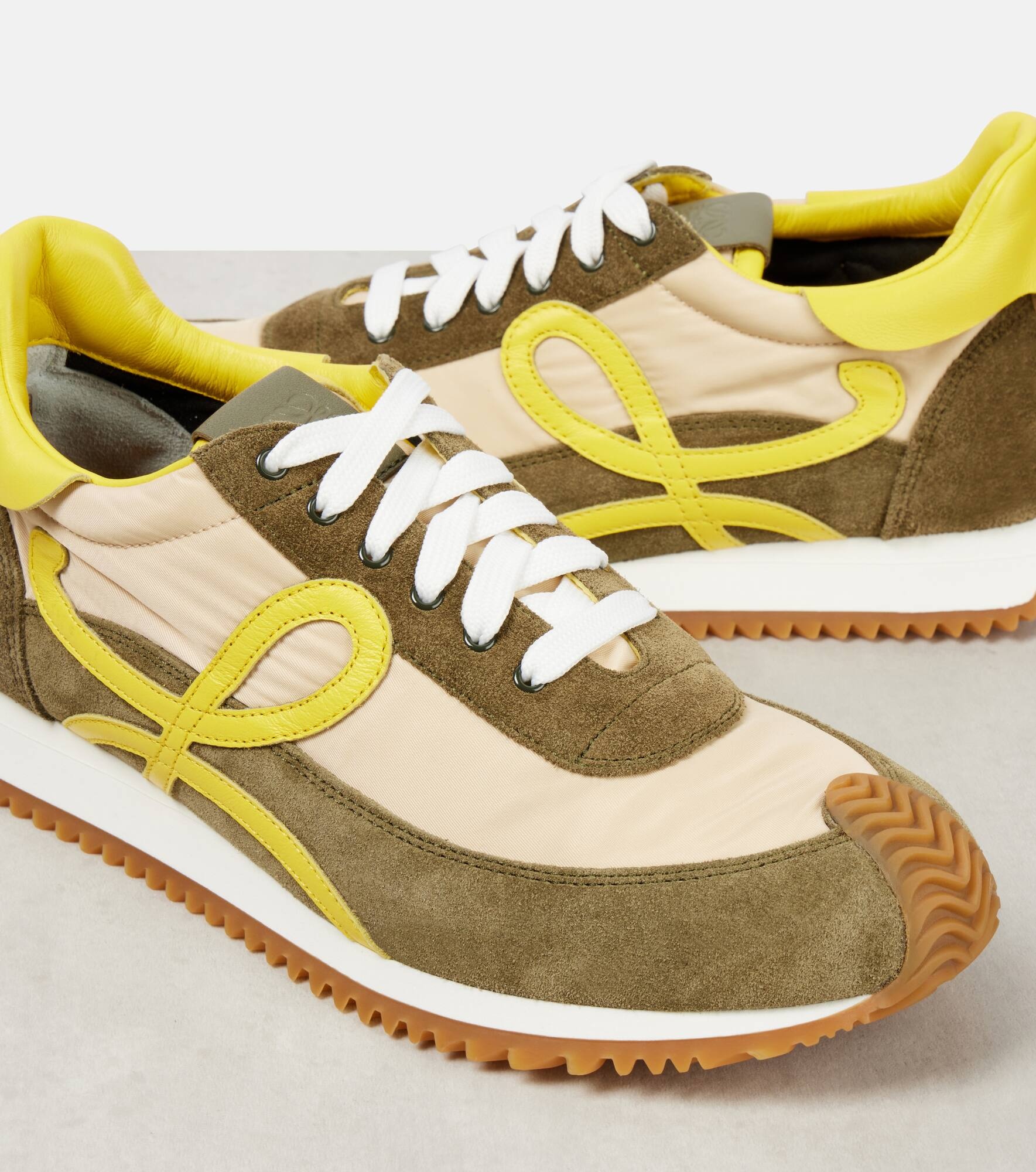 Flow Runner 2.0 suede sneakers - 5
